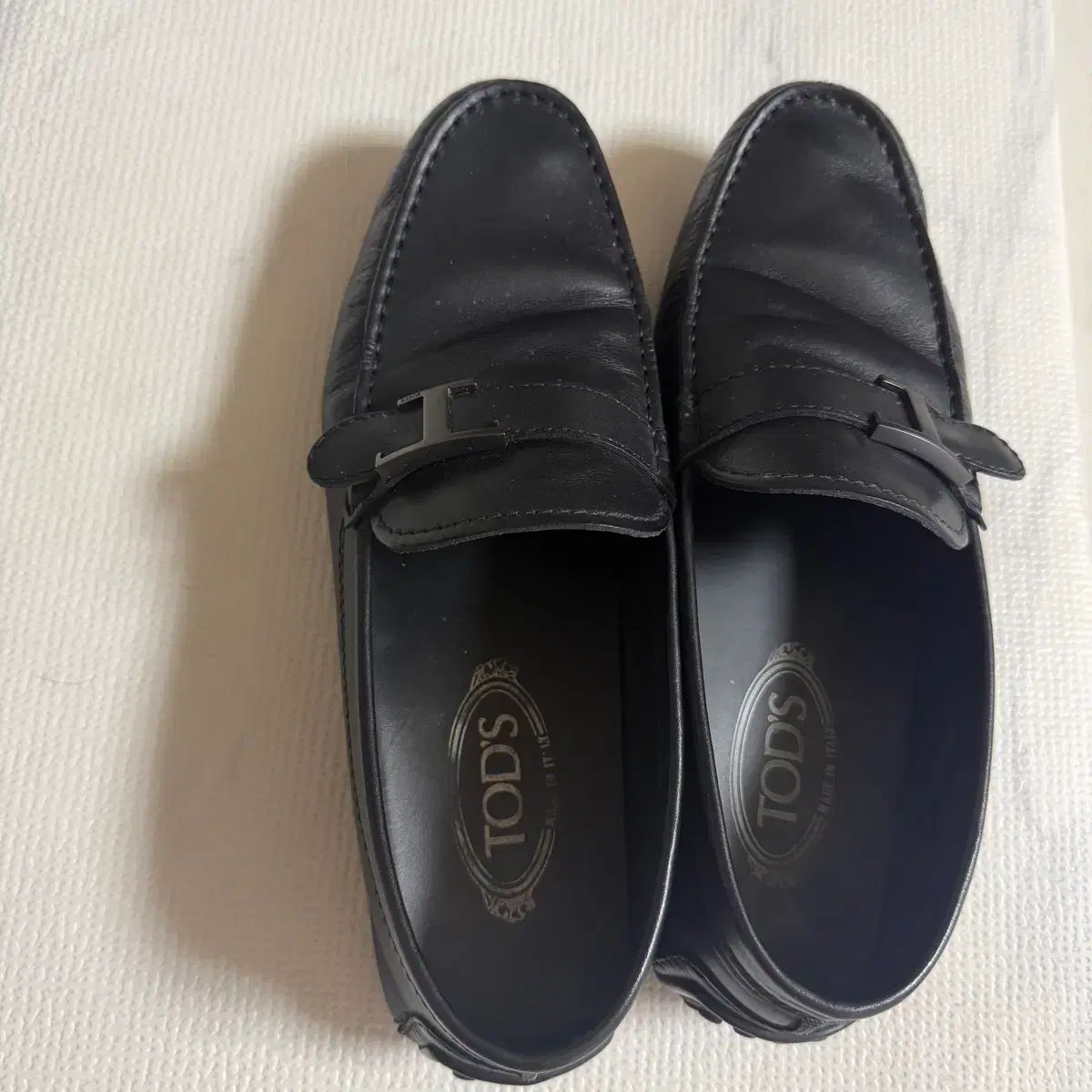 TOD'S ローファー