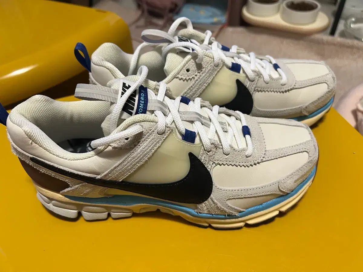 265 NIKE ズーム ボメロ5 プレミアム デザイン バイ ジャパン 新品