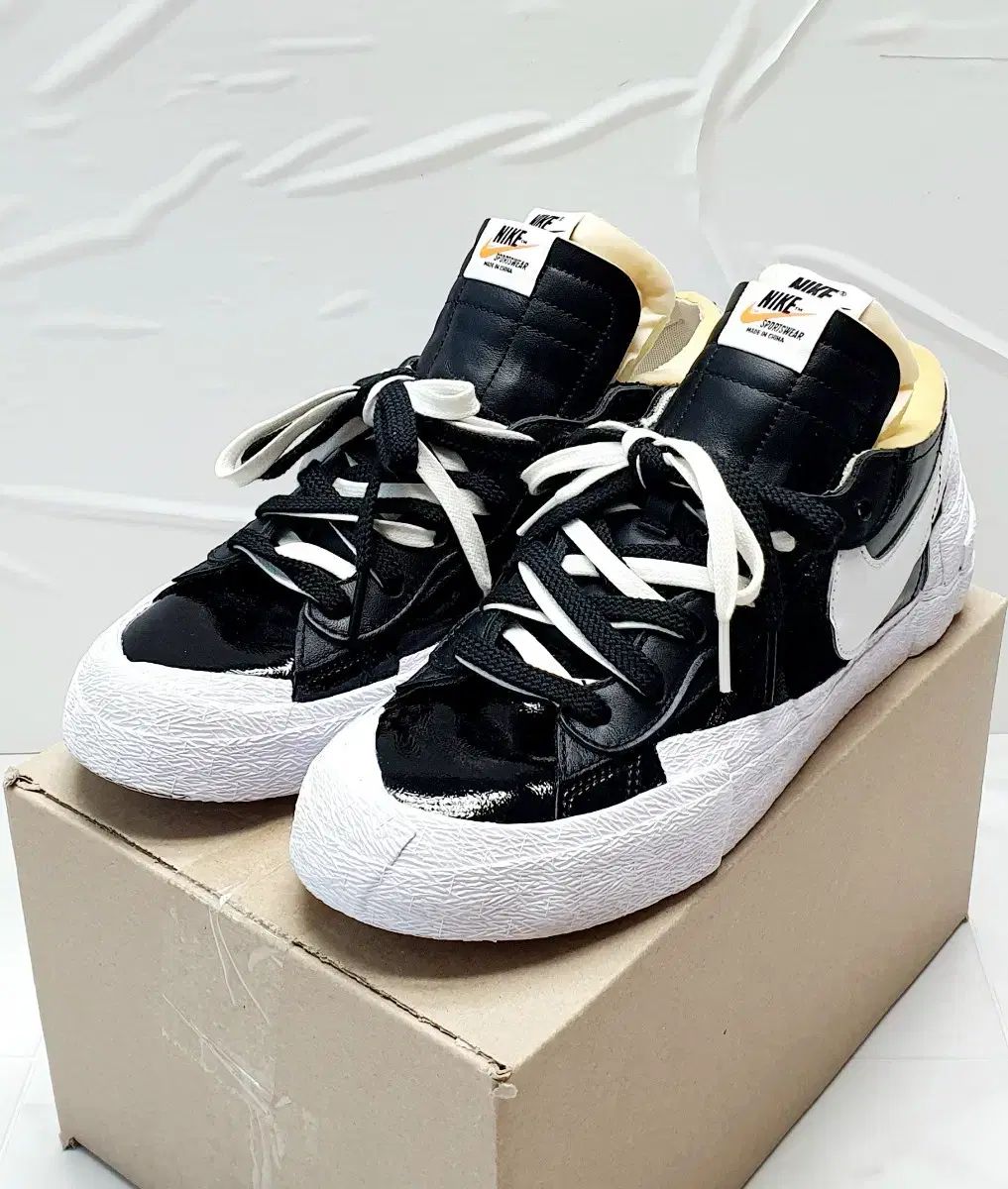 ナイキ SACAI サカイ ブレーザー ロー ブラック 270