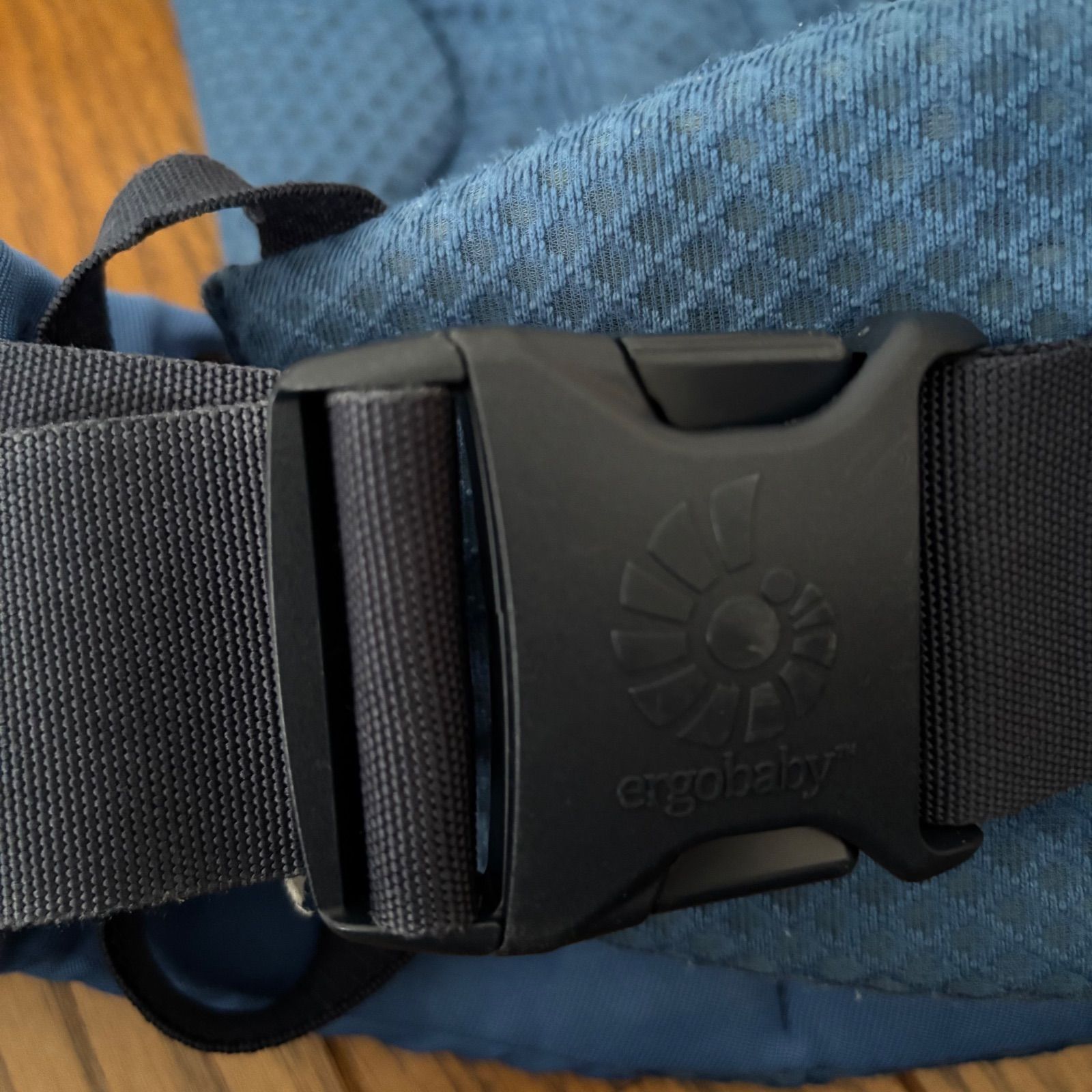 ergobaby エルゴ OMNI breeze オムニブリーズ 抱っこひも サファイア 