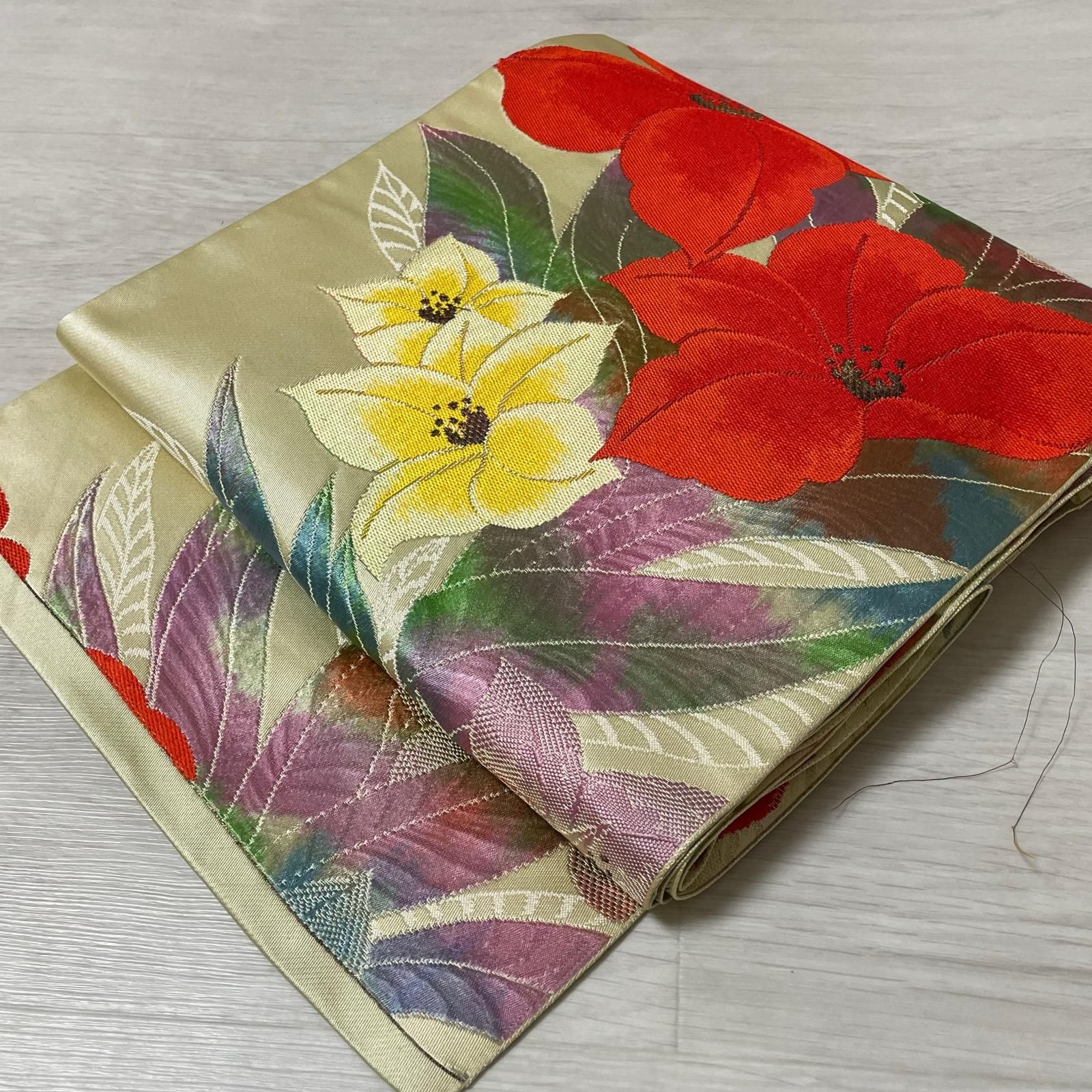 名古屋帯 鮮やかな花模様 八寸 正絹 着物 X-1596