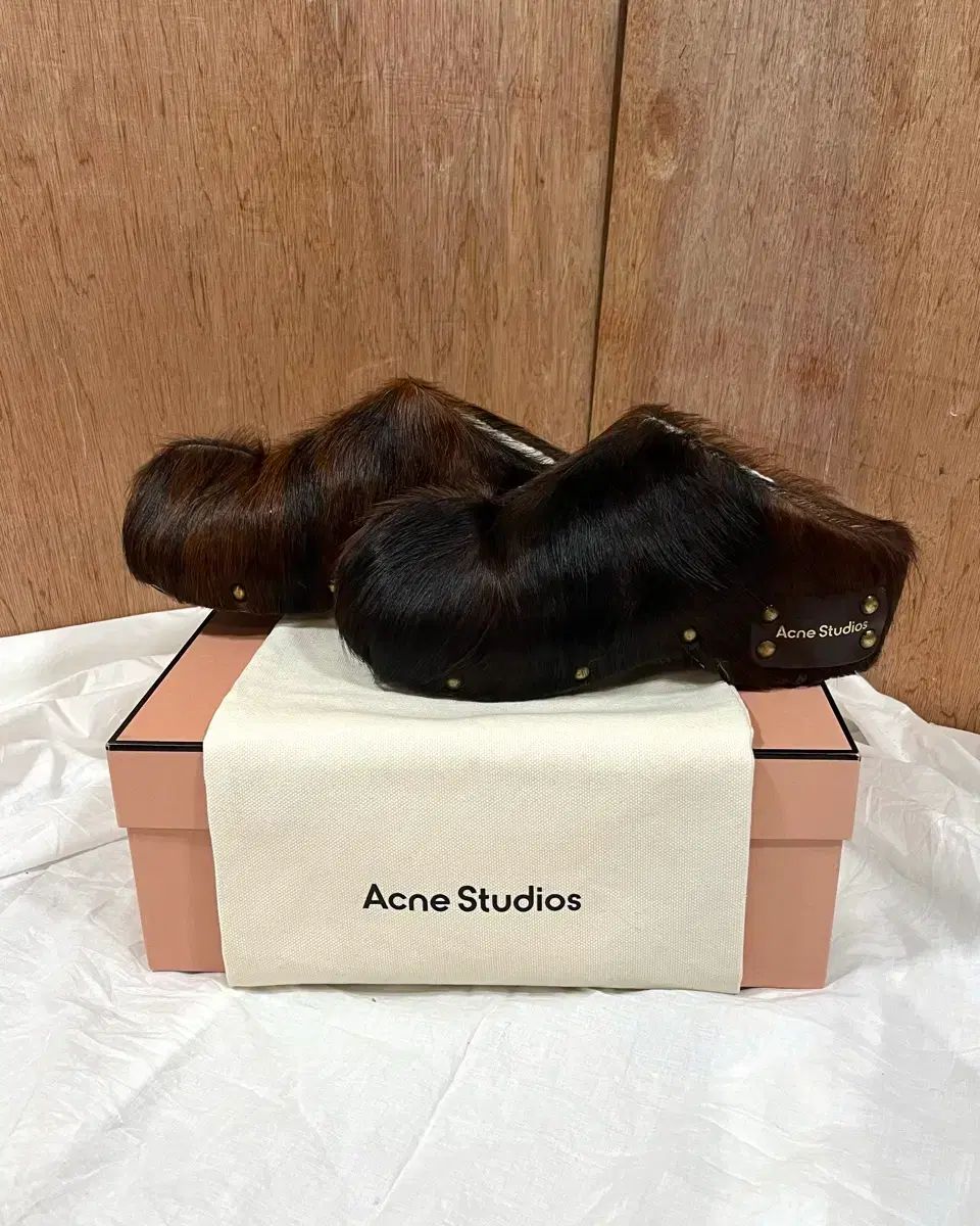 Acne Studios アクネストゥディオズ スタディ ファー クロッグ ミュール