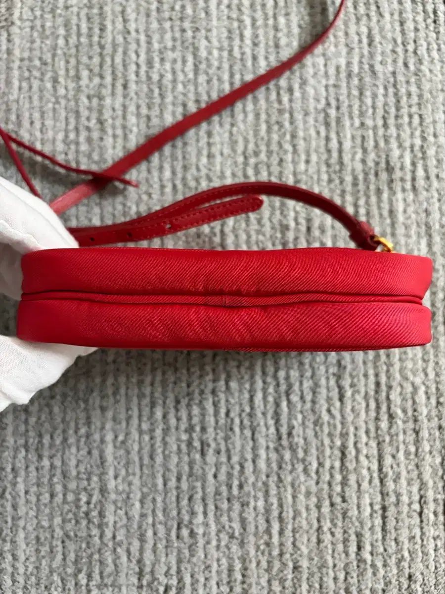 プラダ PRADA ミニ ナイロン ショルダー クロスバック プラダ PRADA ミニ ナイロン ショルダー クロスバック