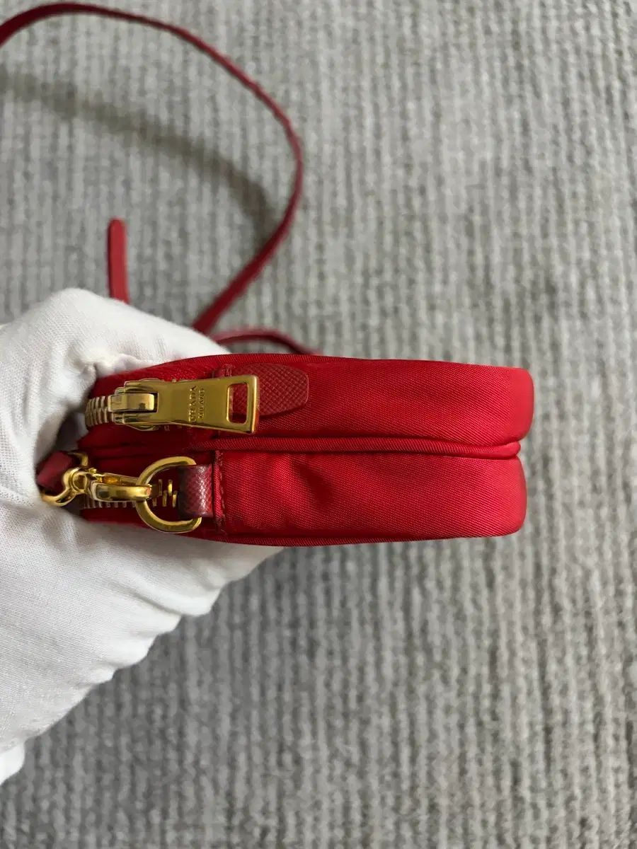 プラダ PRADA ミニ ナイロン ショルダー クロスバック プラダ PRADA ミニ ナイロン ショルダー クロスバック