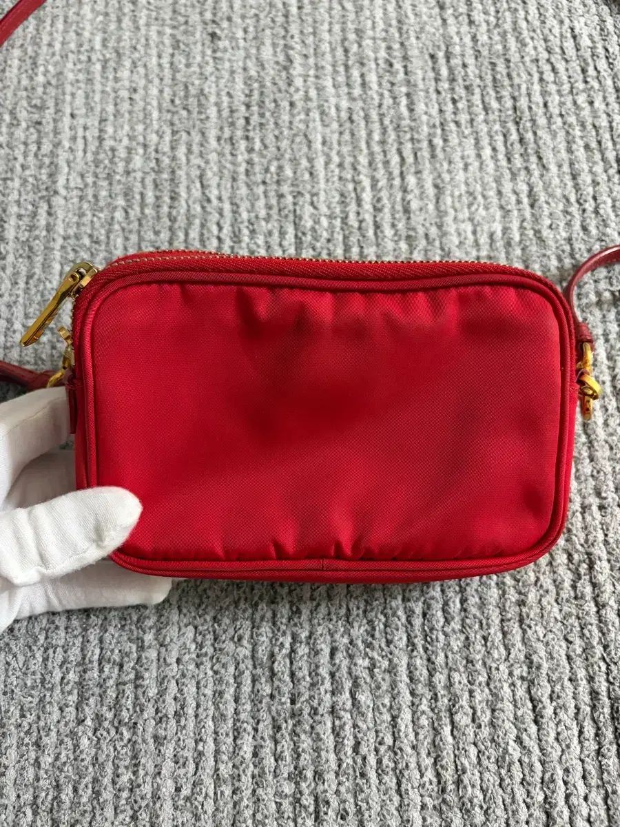 プラダ PRADA ミニ ナイロン ショルダー クロスバック プラダ PRADA ミニ ナイロン ショルダー クロスバック