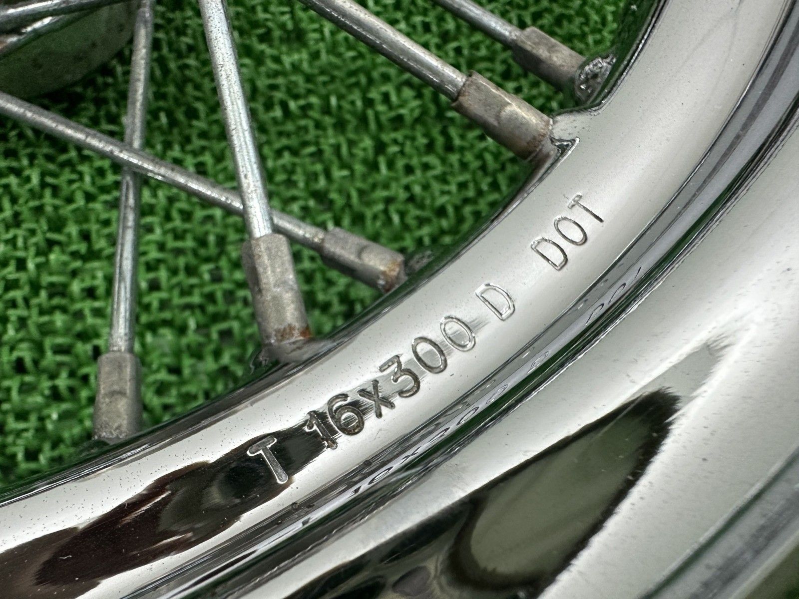 FLSTC1450 リアホイール 43085-97 ハーレー 純正 中古 TC88 ツインカム 16x3.00 zI