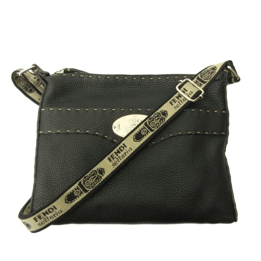 フェンディ FENDI セレリア ショルダーバッグ ロゴ メタルパッチ レザー 黒 ブラック 8BT092 0509