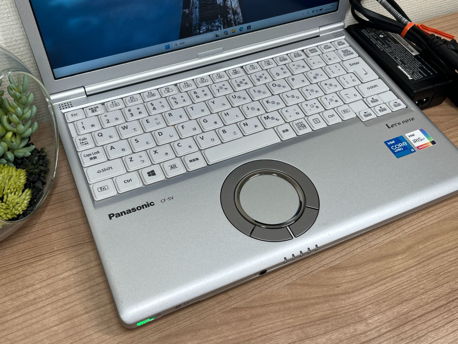 美品＞03163 軽量 Panasonic レッツノート CF-SV1 NVMe 16GB/256GB 第 