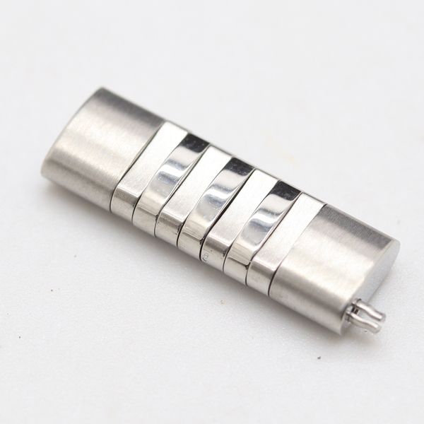 美品 グッチ Gタイムレス 126.4 純正コマ 1コマ シルバーカラー 幅18mm メンズ腕時計 2000000 NSK KZK
