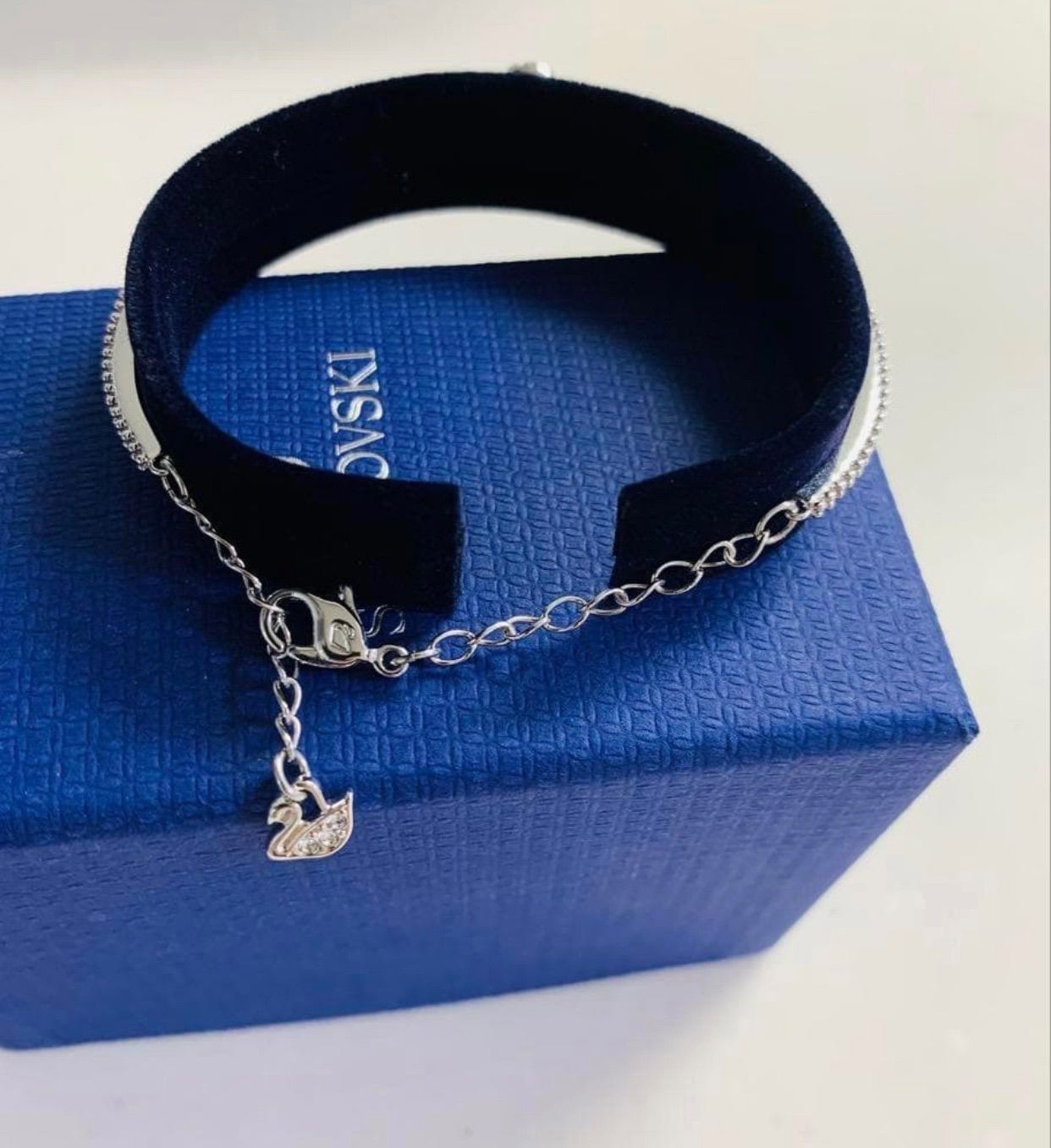 ほぼ新品スワロフスキーSwarovski SparklingDanceバングル - メルカリ