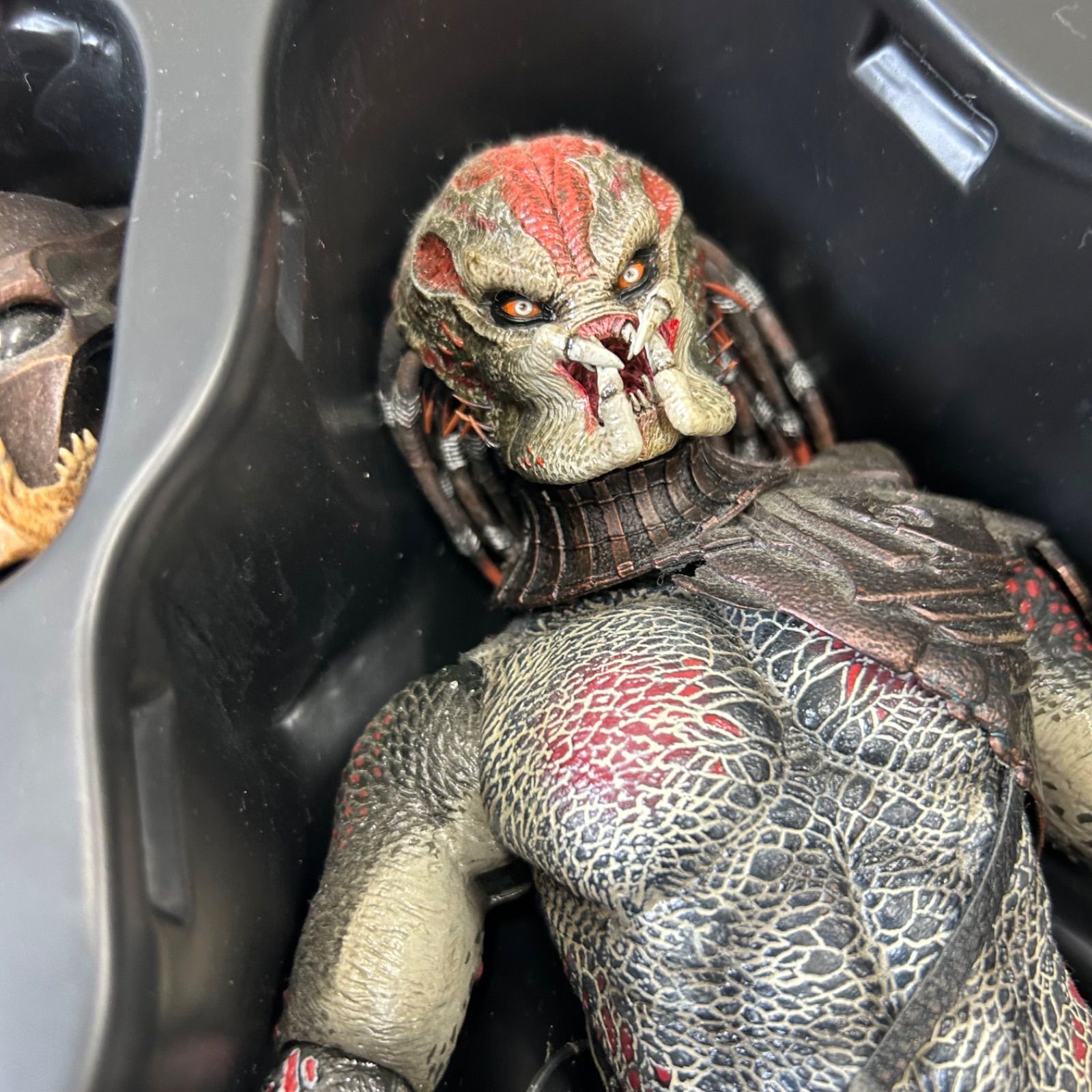 劣化あり】Hot Toys Berserker Predator（プレデターズ）1/6スケール 