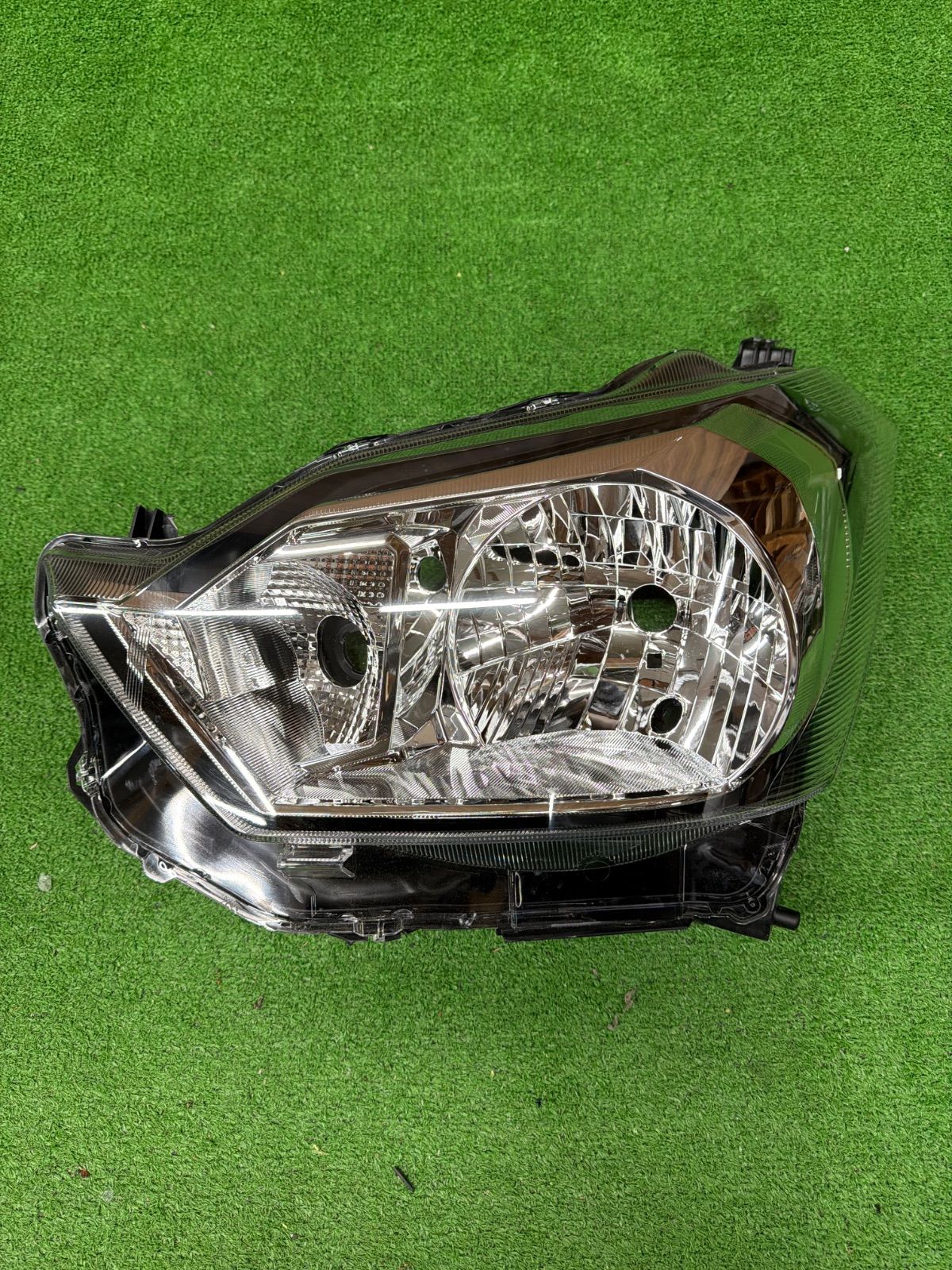 ダイハツ ミライース LA350S LA360S 純正 左側 ヘッドライト KOITO 100 