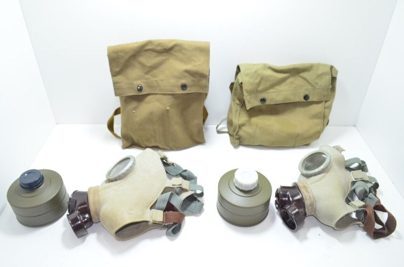 【送料無料】 実物品 軍使用 ガスマスク 防毒マスク フィルター付き ミリタリー サバゲー 2点セット