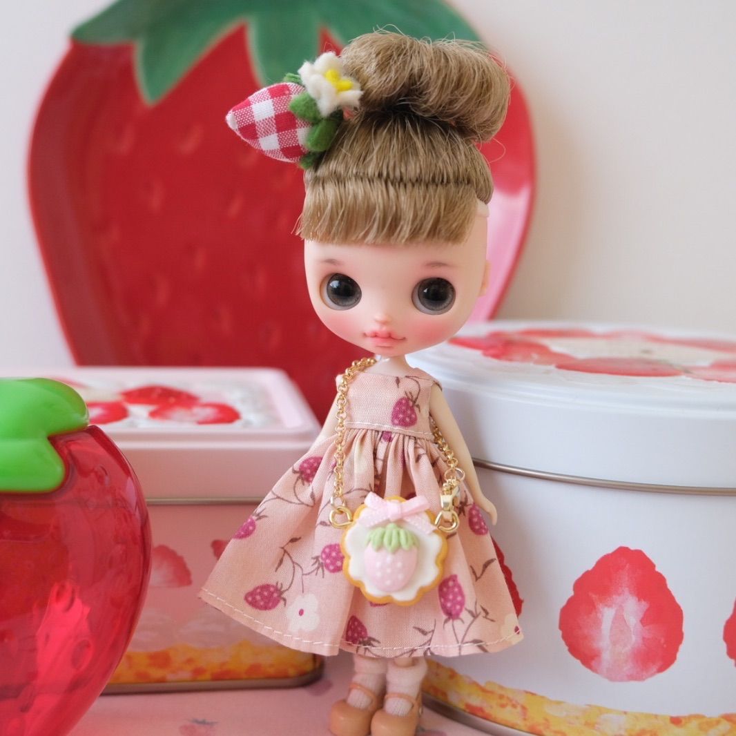 プチブライス アウトフィットNo.1 赤イチゴ プチブライス♡いちごコーデ3点セット - メルカリ