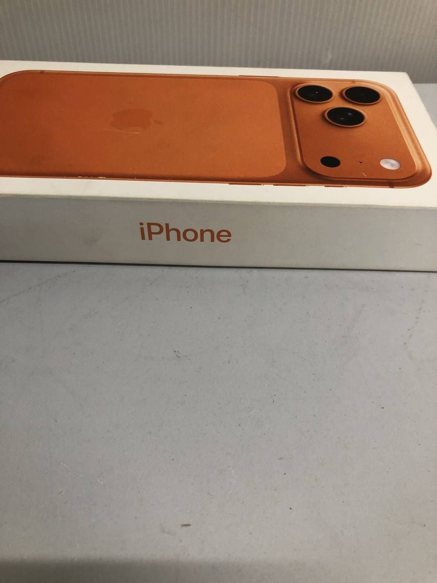 iPhone 17 Pro Max 2TB コズミックオレンジ SIMフリー - メルカリ