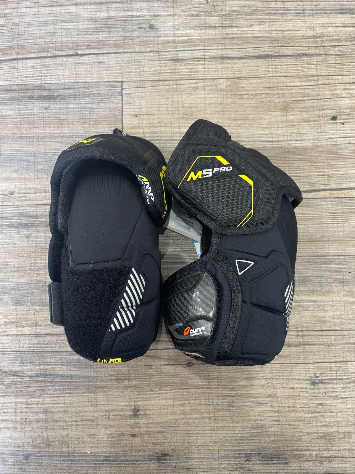 【特価商品！】BAUER エルボー M5PRO ジュニア
