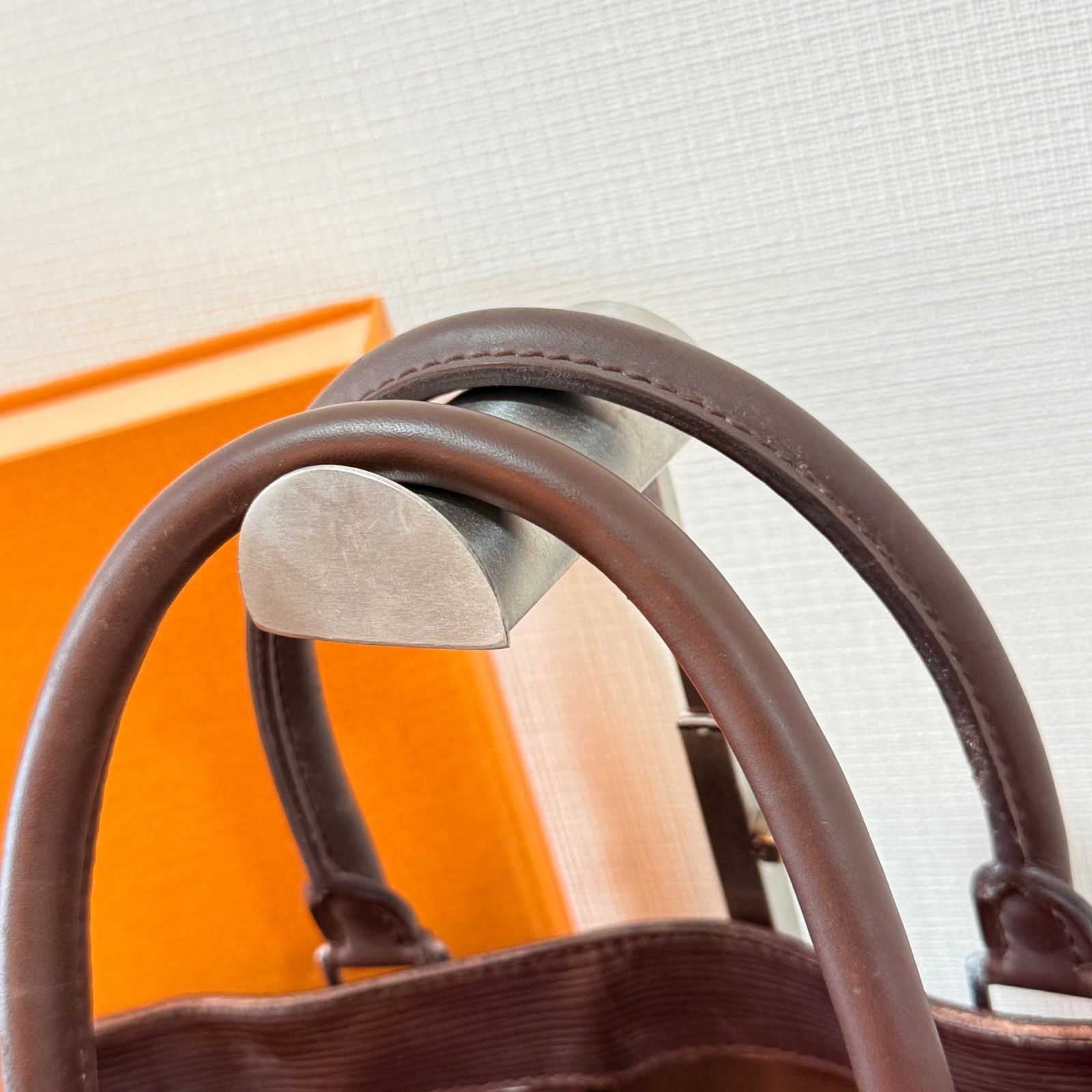 LOUIS VUITTON ルイヴィトン エピ サックプラ M5908D ハンド LOUIS VUITTON ルイヴィトン エピ サックプラ M5908D ハンド - メルカリ