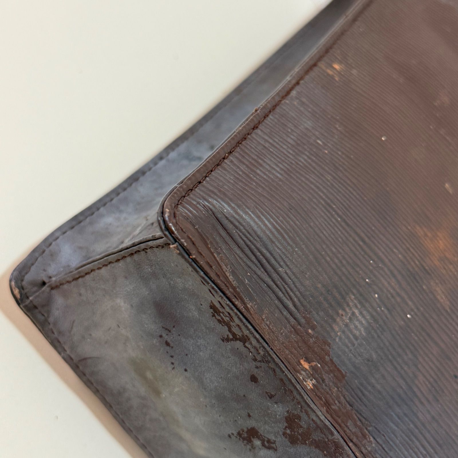 LOUIS VUITTON ルイヴィトン エピ サックプラ M5908D ハンド - メルカリ