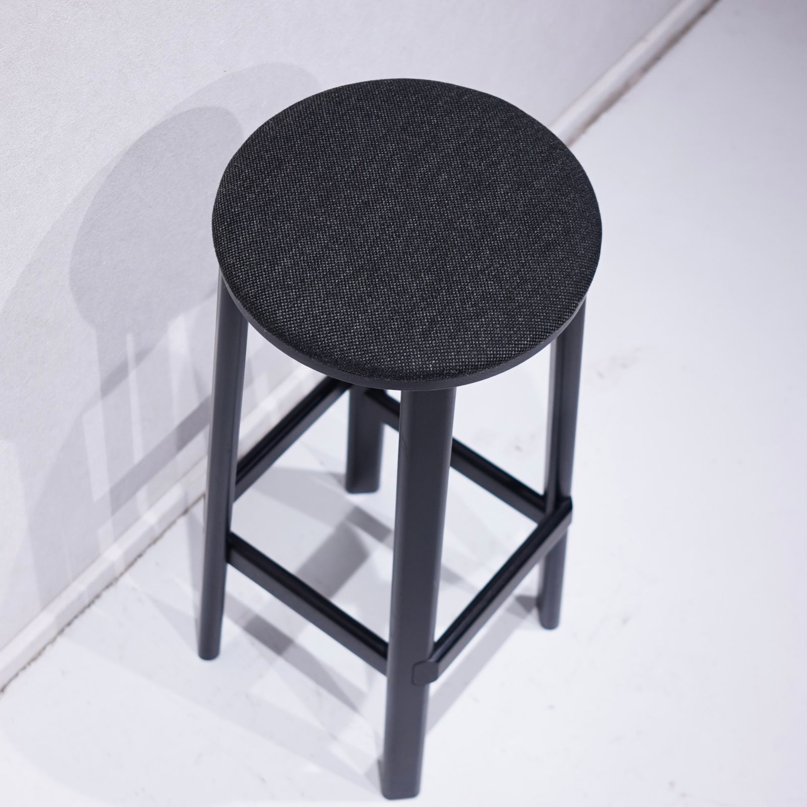 KARIMOKU NEW STANDARD / ARCHIVE BARSTOOL PAD HIGH / プロ仕上げ
