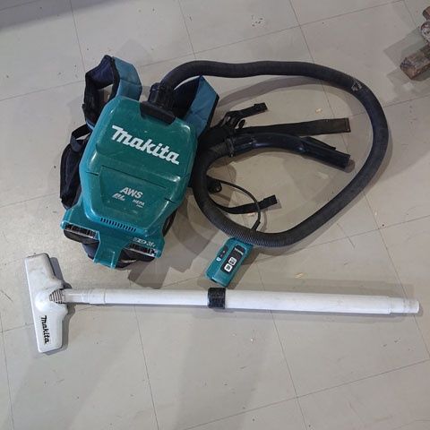 MAKITA　マキタ　VC265D　充電式背負集じん機　本体のみ