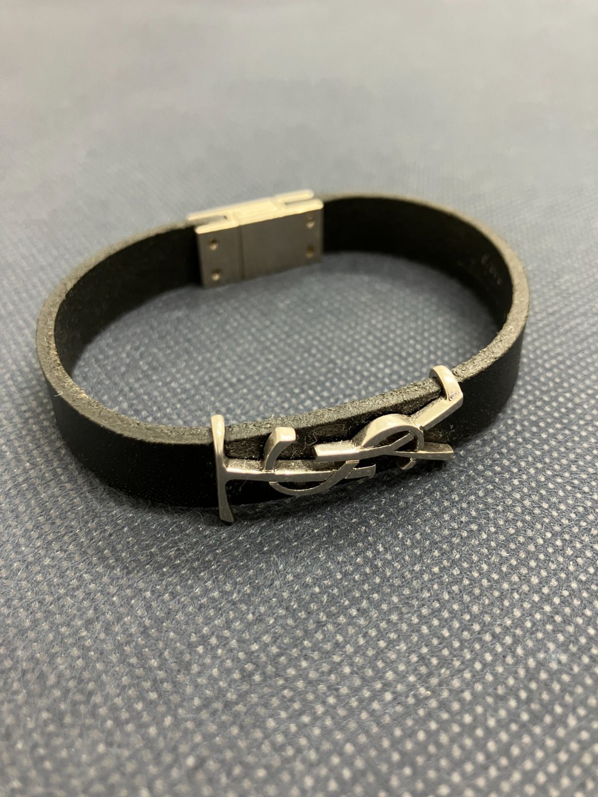 【使用感あり】SAINT LAURENT サンローラン ブレスレット YSL レザー