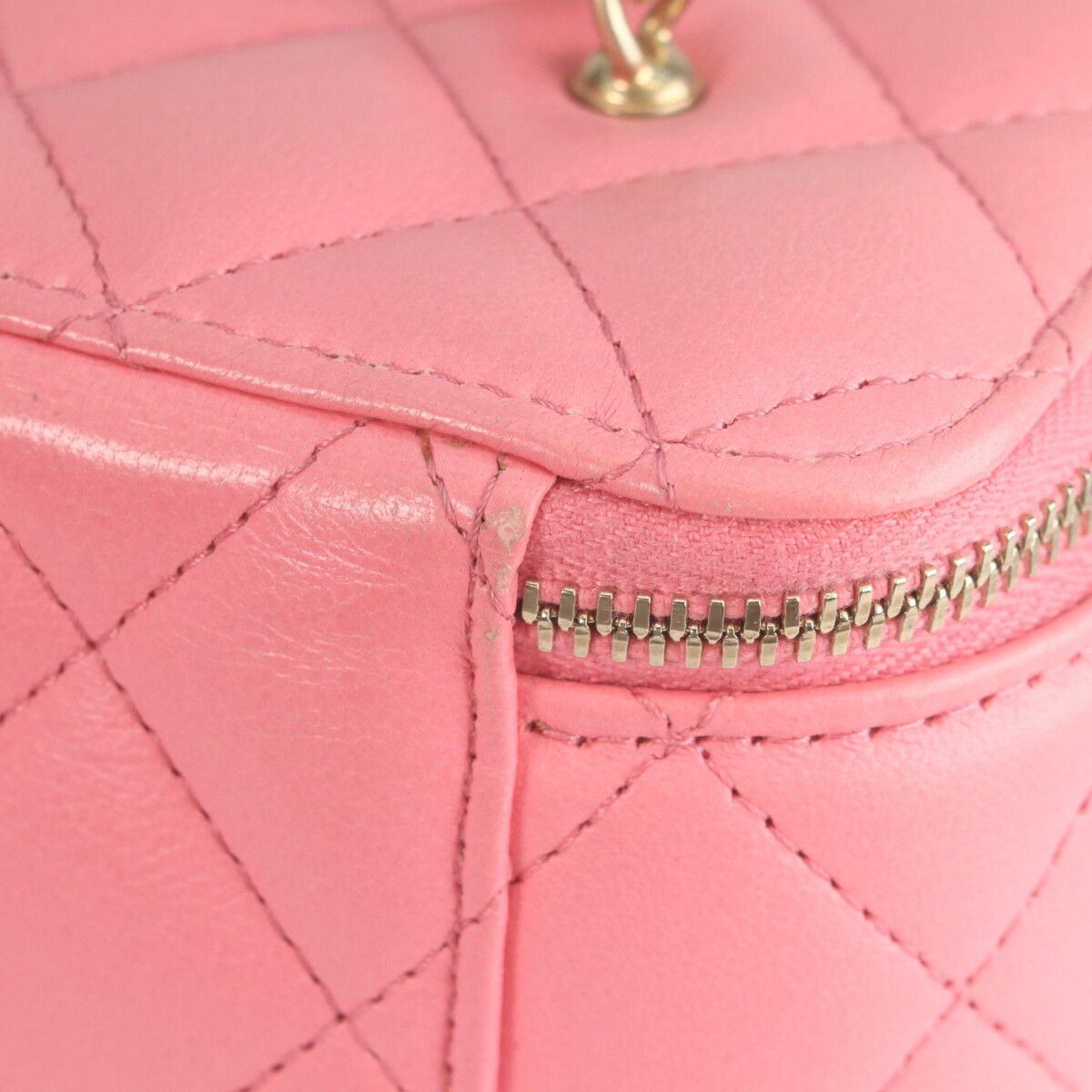 CHANEL シャネル 32番 AP2303 ピンク ラムスキン ゴールド金具 ココ