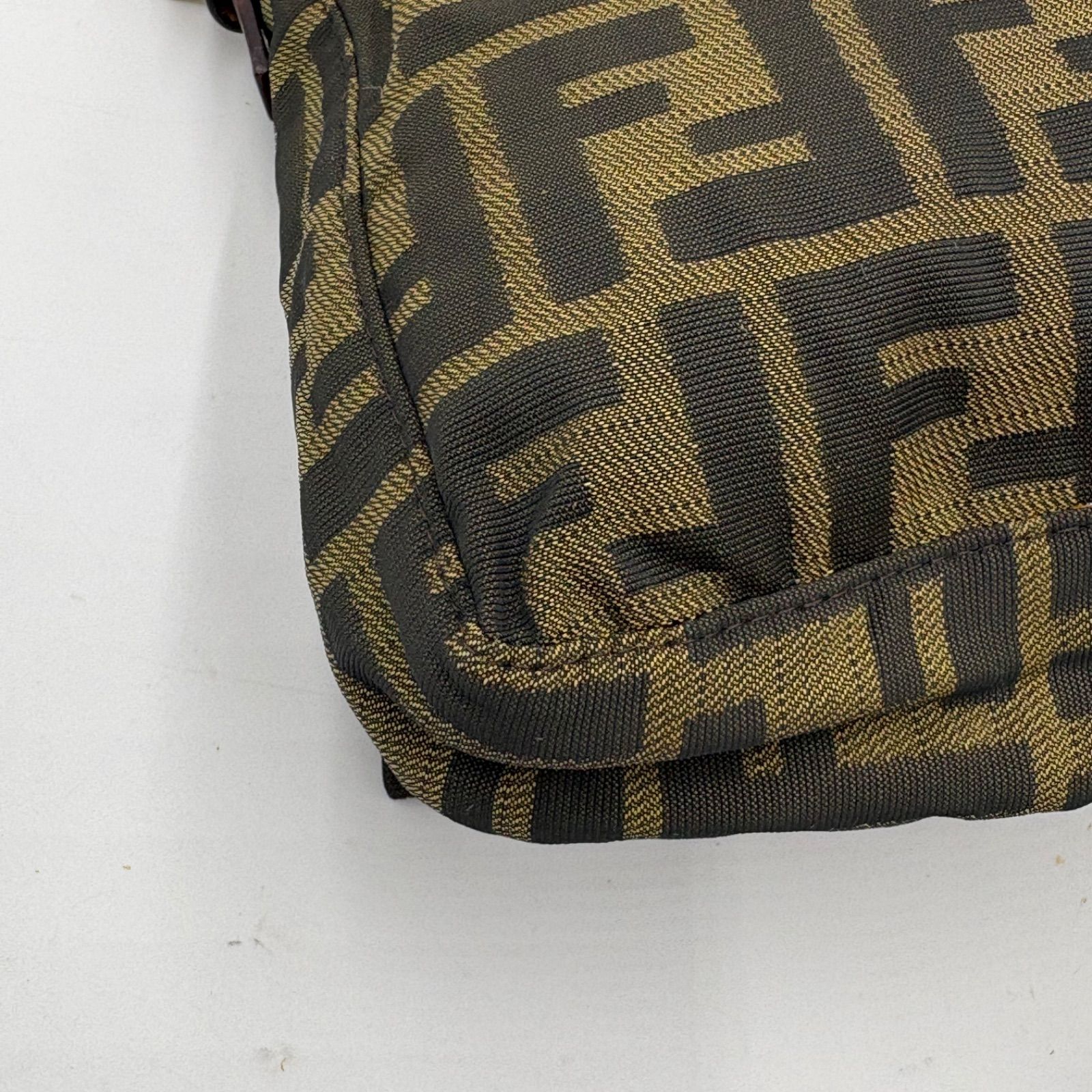 FENDI フェンディ ズッカ柄 FF金具 ショルダーバッグ アクセサリー