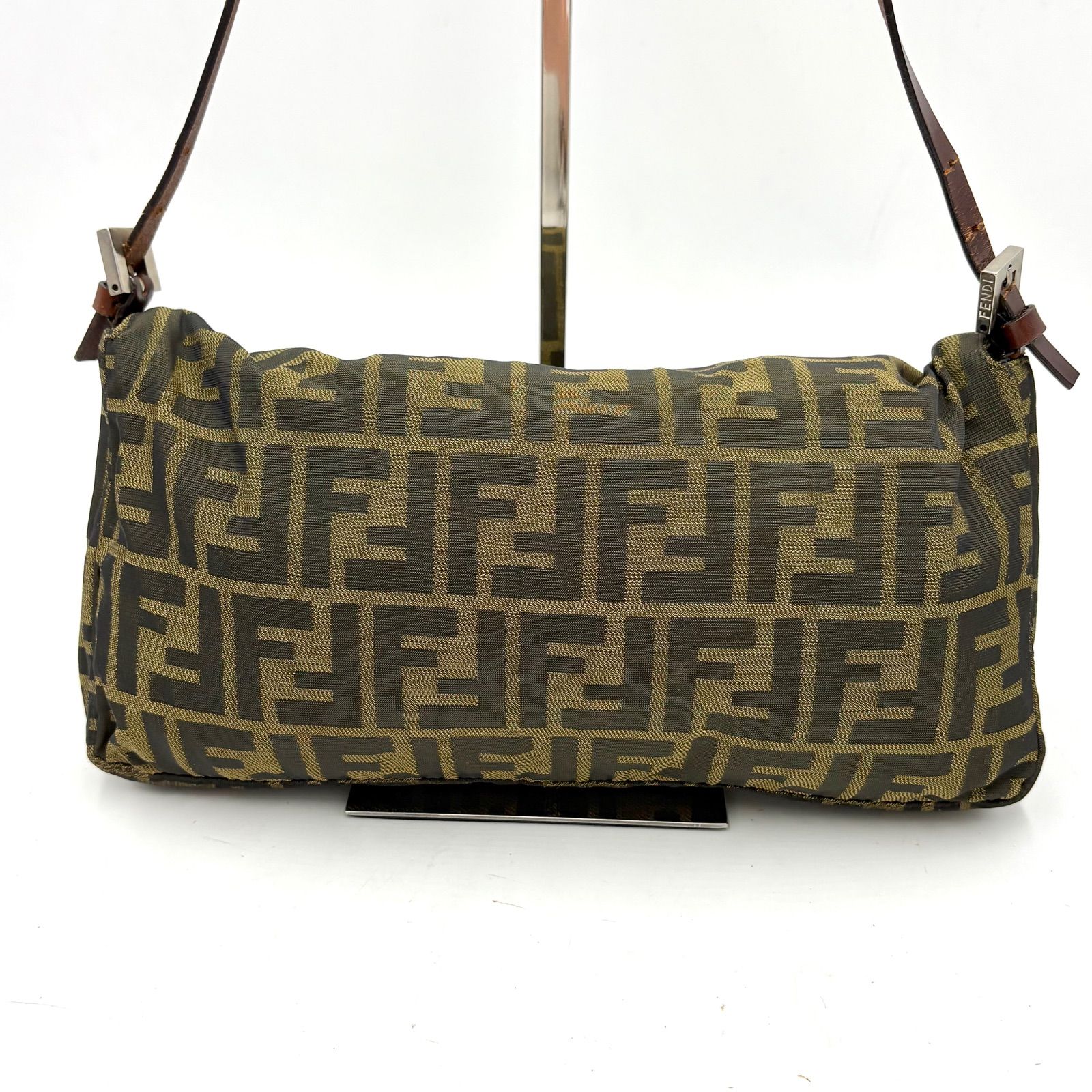 FENDI フェンディ ズッカ柄 FF金具 ショルダーバッグ アクセサリー