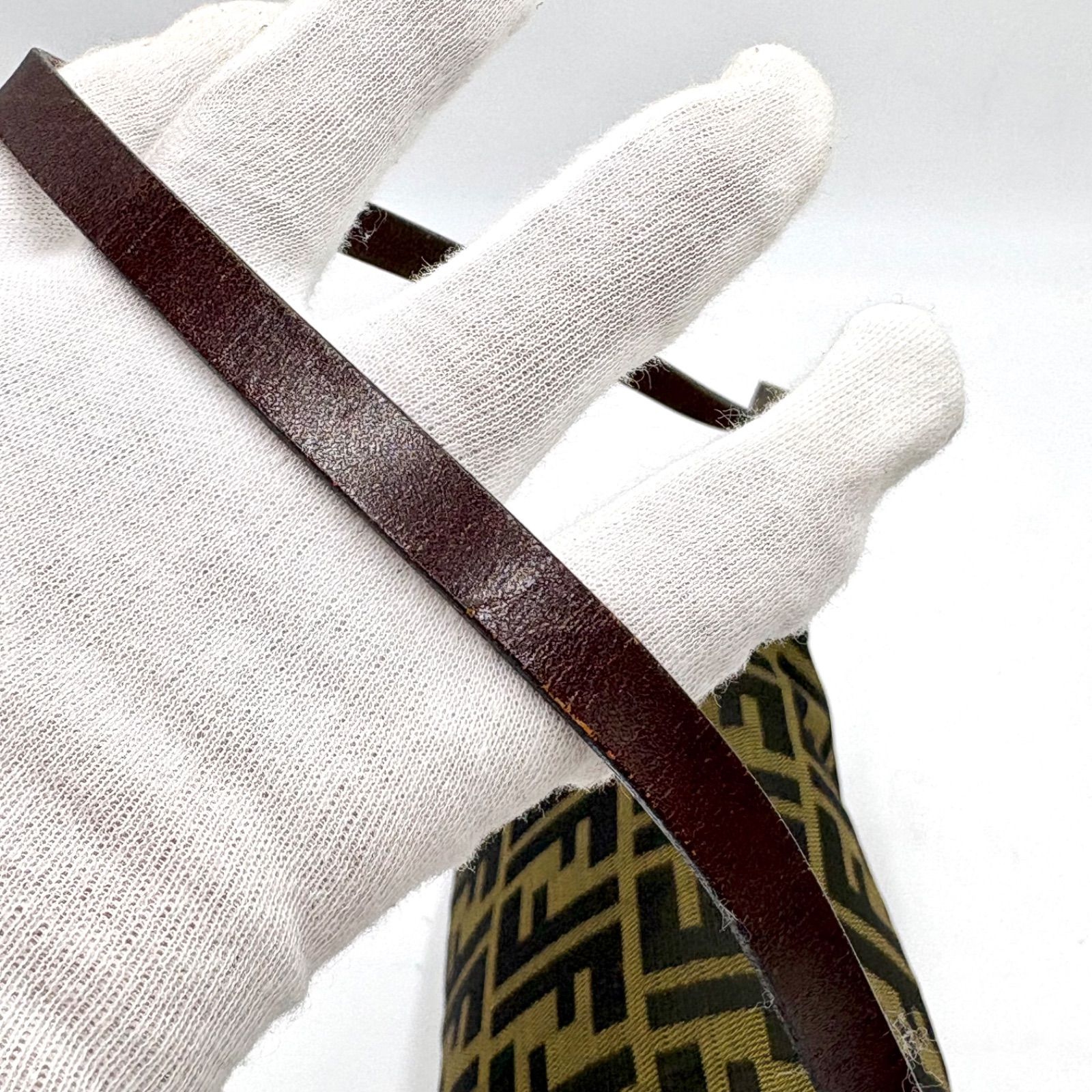 FENDI フェンディ ズッカ柄 FF金具 ショルダーバッグ アクセサリー