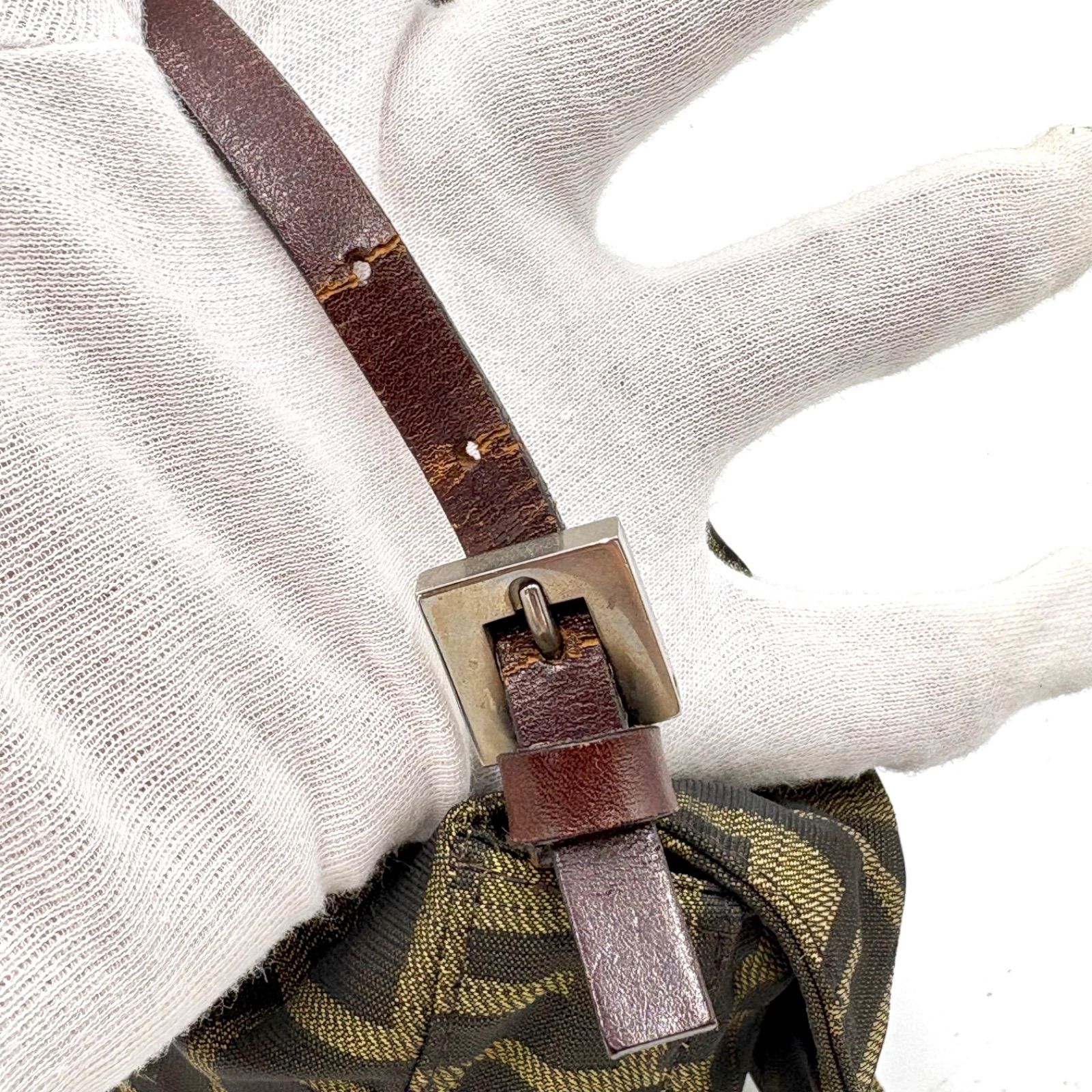 FENDI フェンディ ズッカ柄 FF金具 ショルダーバッグ アクセサリー