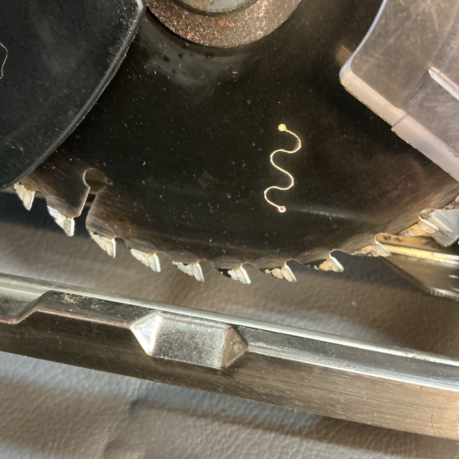 【中古】マキタ(makita) 防じん丸のこ KS5000FX 【越谷店】 【中古】マキタ(makita) 防じん丸のこ KS5000FX 【越谷店】