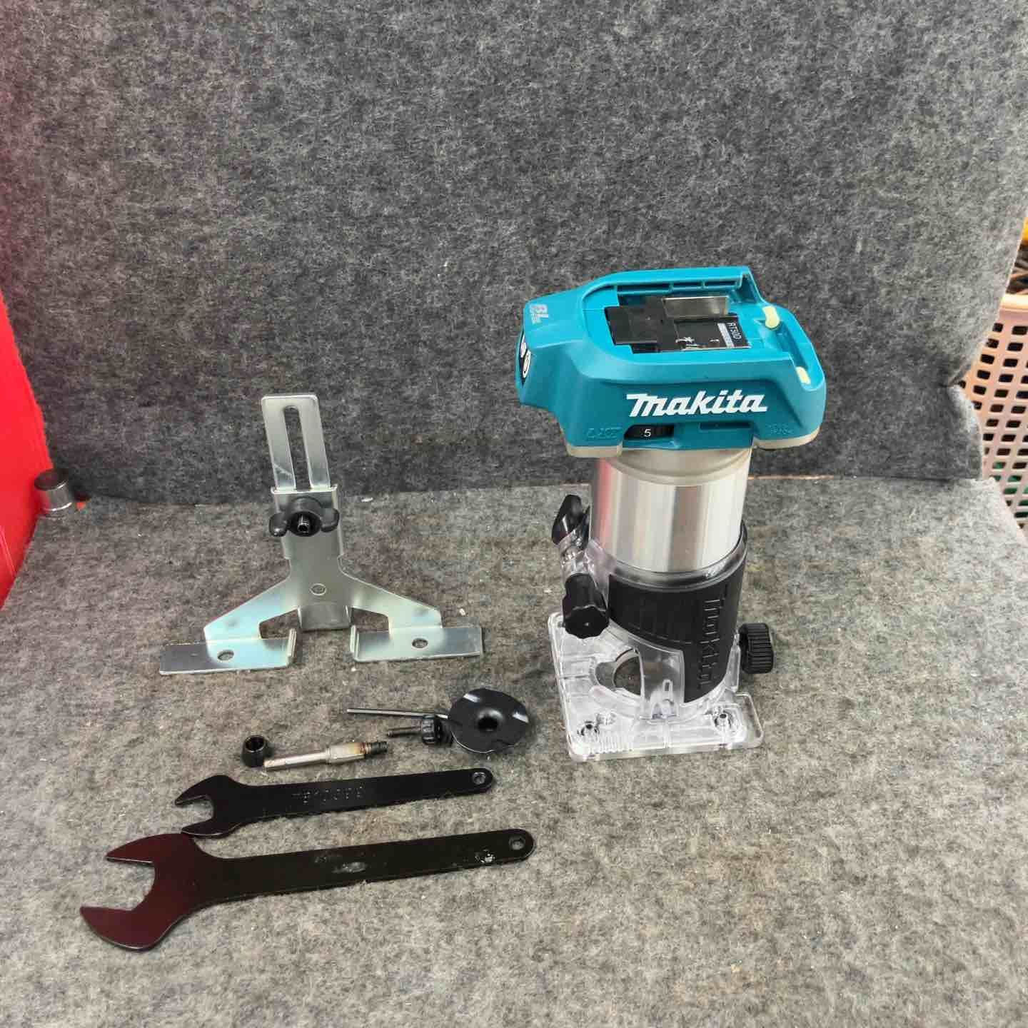 ★マキタ(makita) コードレストリマー RT50DZ【鴻巣店】