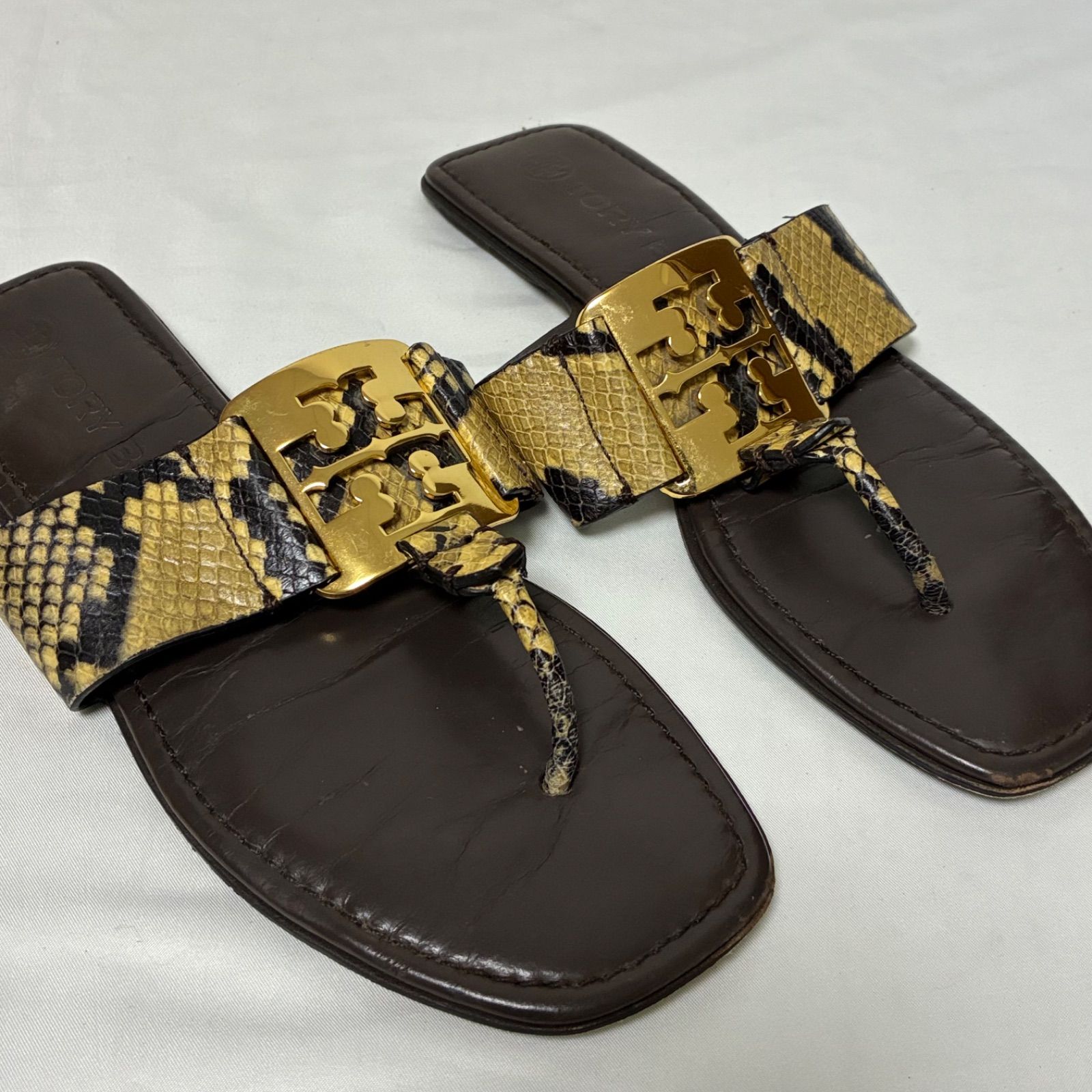 トリーバーチ TORY BURCH トングサンダル パイソン柄 ゴールドロゴ 