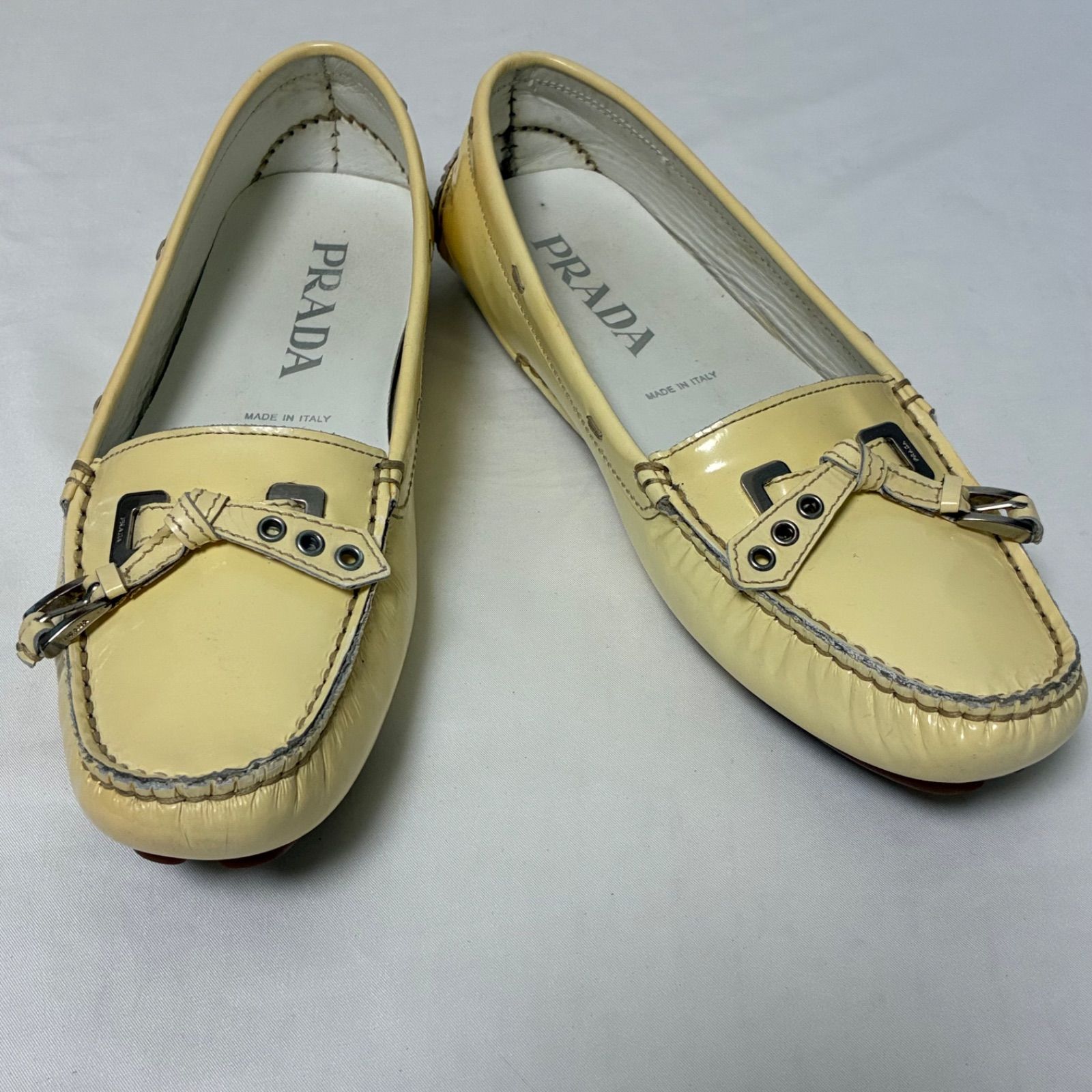PRADA ドライビングシューズ　ローファー　パテントレザー　ゴールドロゴ金具 PRADA プラダ ドライビングシューズ ローファー パテントレザー