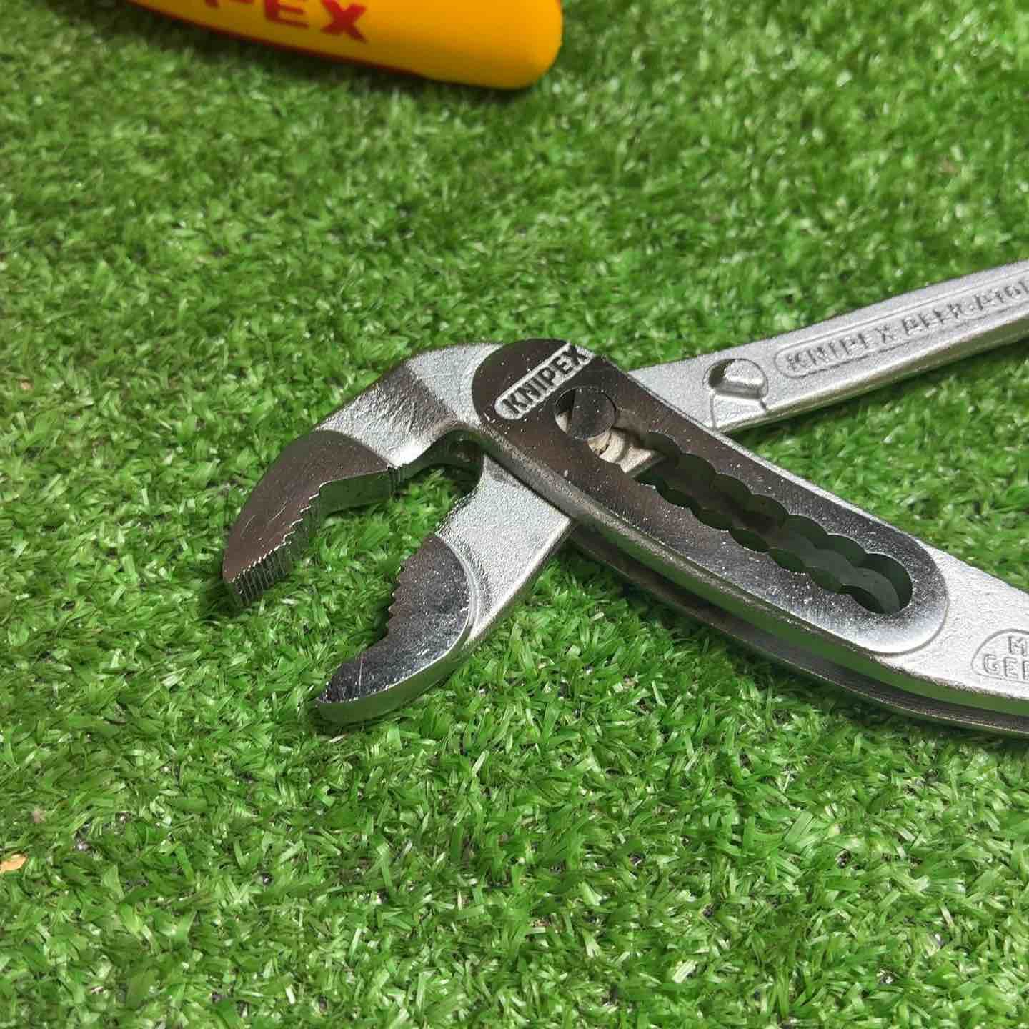 美品】KNIPEX ケース＋工具4点セット【藤沢店】 - メルカリ