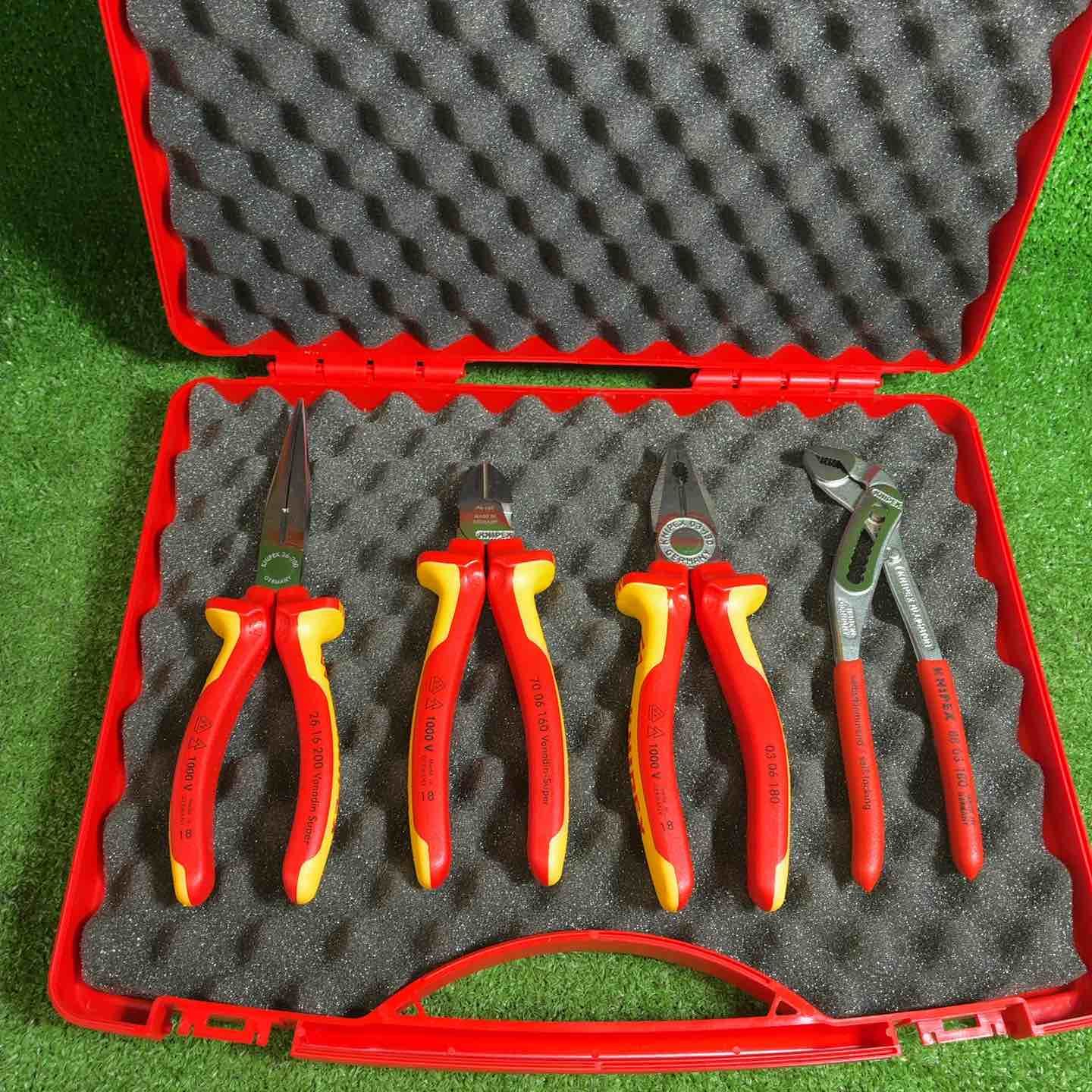 美品】KNIPEX ケース＋工具4点セット【藤沢店】 - メルカリ