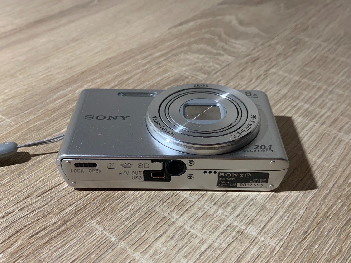 0523 Sony ソニー Cyber-shot DSC-W830 シルバー デジカメ 動作確認