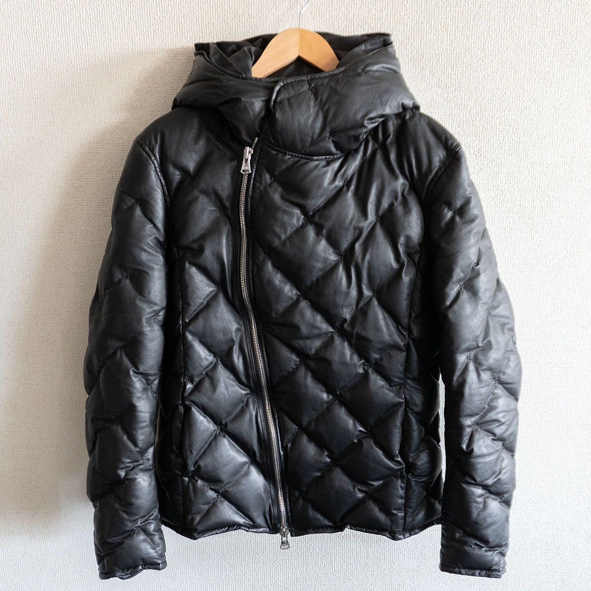 極美品】ISAMU KATAYAMA BACKLASH【カンガルーレザー ダウンジャケット 