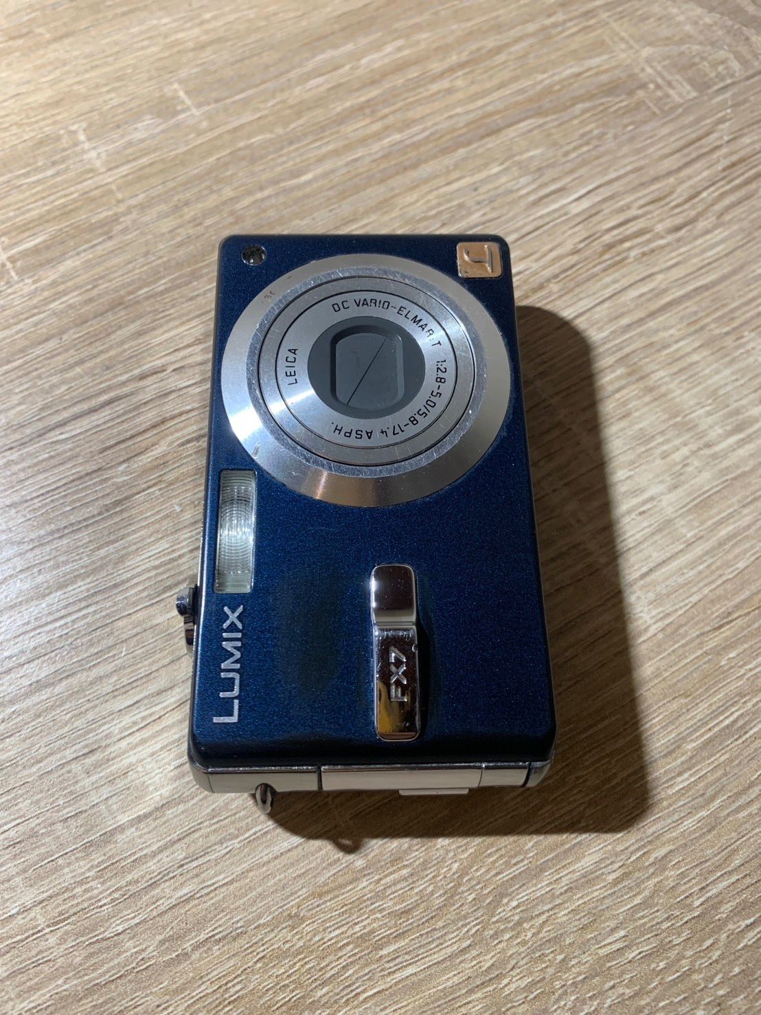 0320 Panasonic Lumix DMC-FX7 ブルー デジカメ 動作確認済み 【ネ
