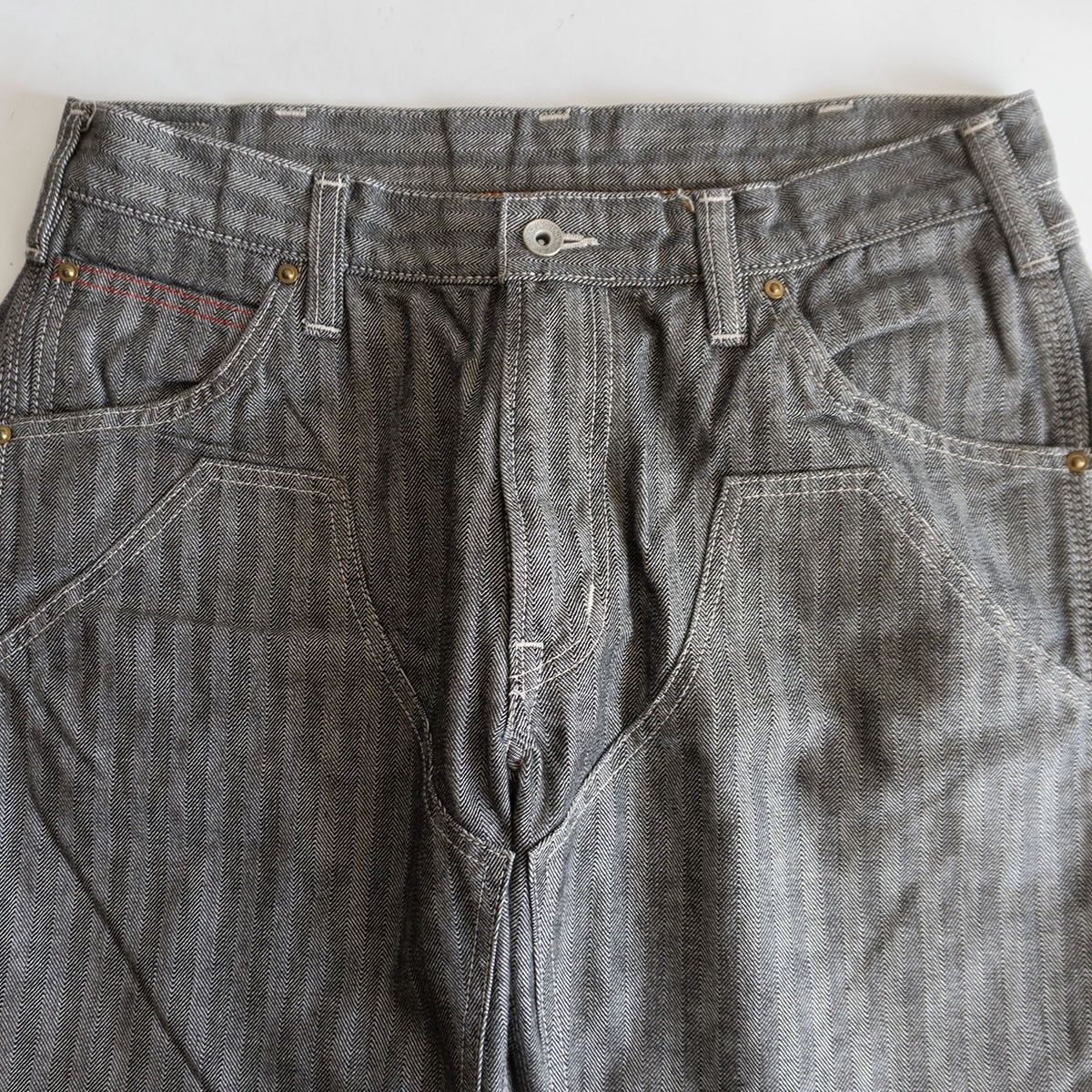美品】IRON HEART【10.5oz ヘリンボーン ダブルニー ロガージーンズ 