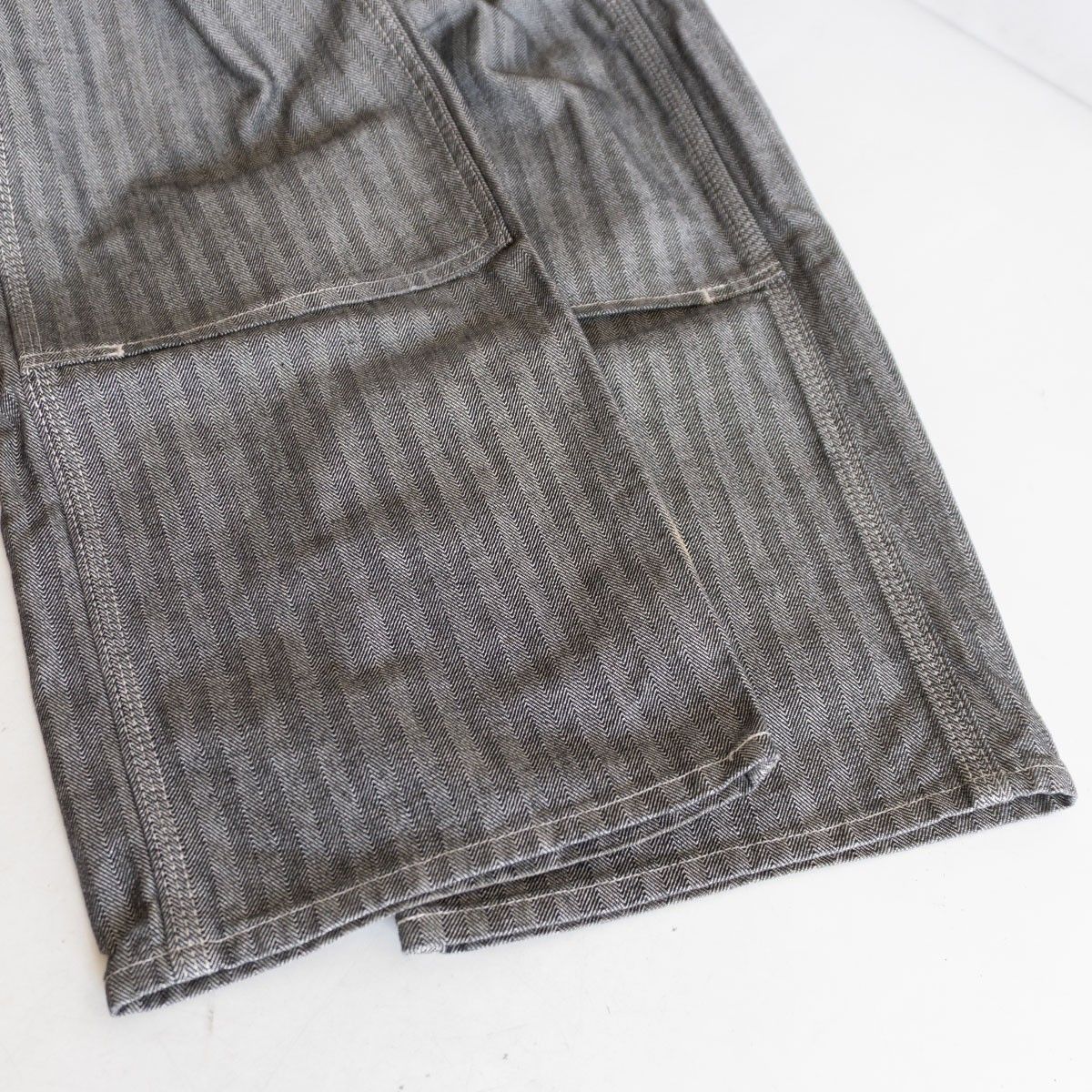 美品】IRON HEART【10.5oz ヘリンボーン ダブルニー ロガージーンズ 