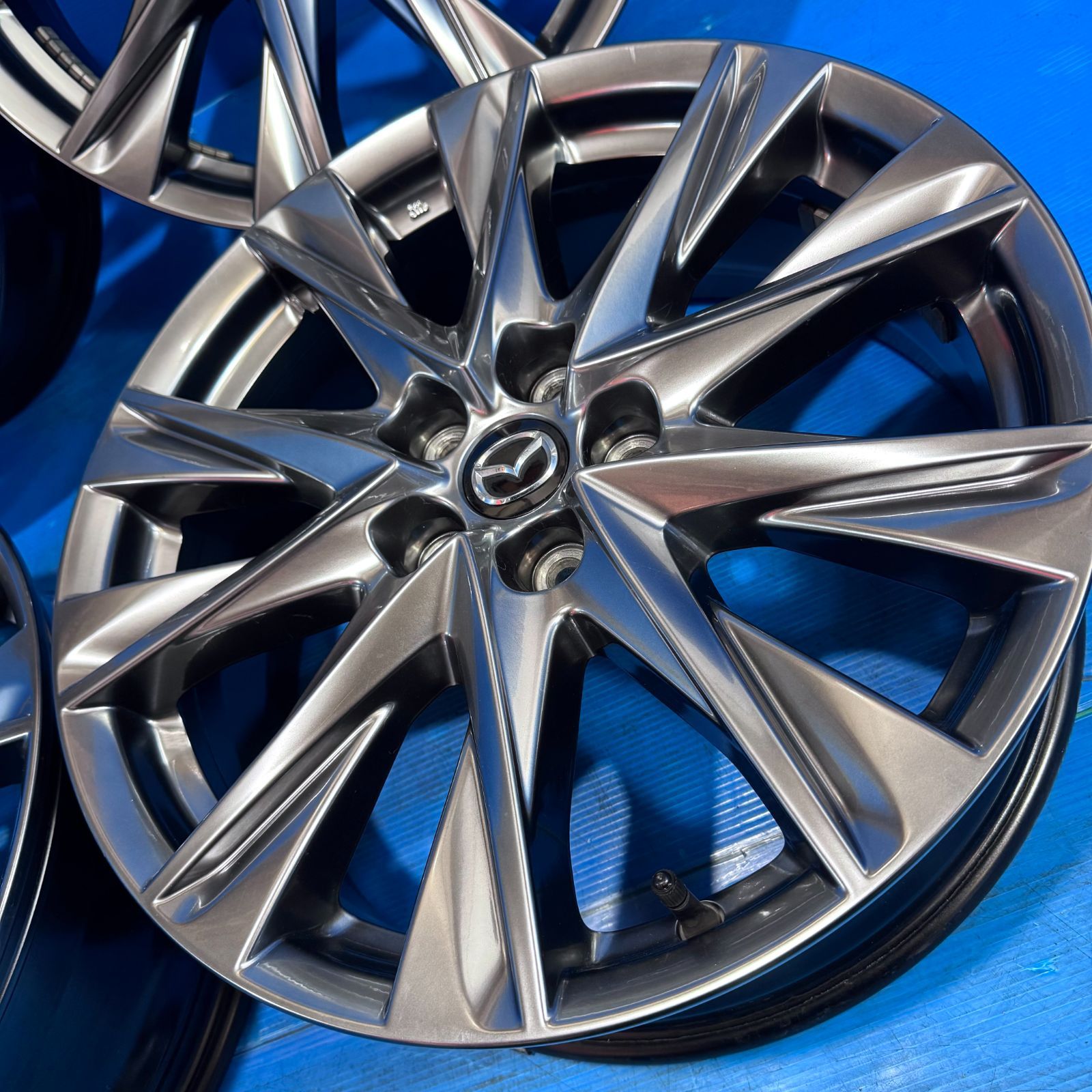 高輝度ダーク】マツダ CX-8 純正 19インチ 7J+45 5H114.3 4本 CX-5