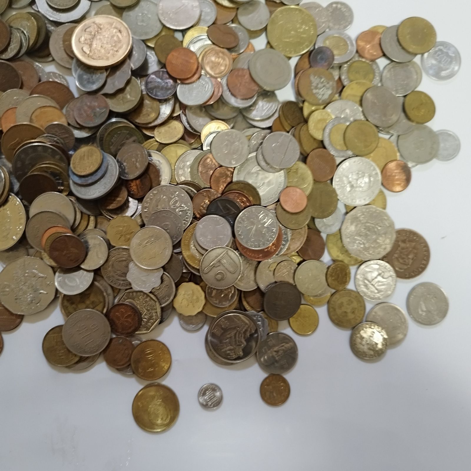 総重量3.2kg超】大量 外貨 コイン 紙幣 まとめ売り 世界各国 海外硬貨 