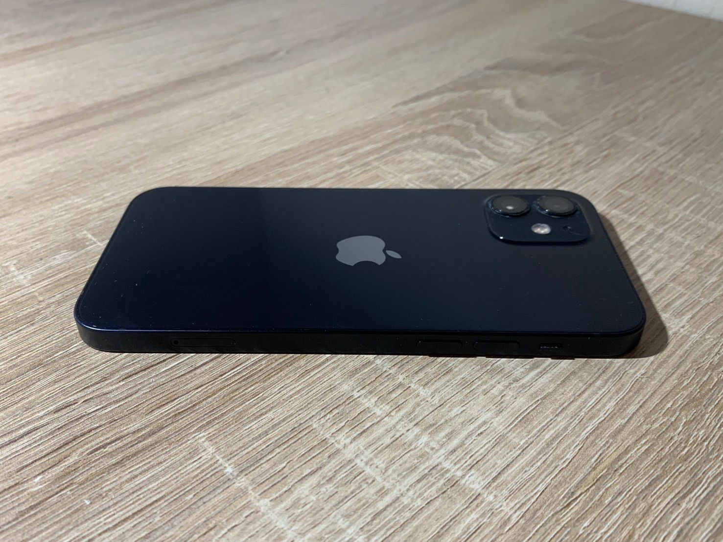iPhone 12 64GB ブラック 美品 動作確認済 - メルカリ