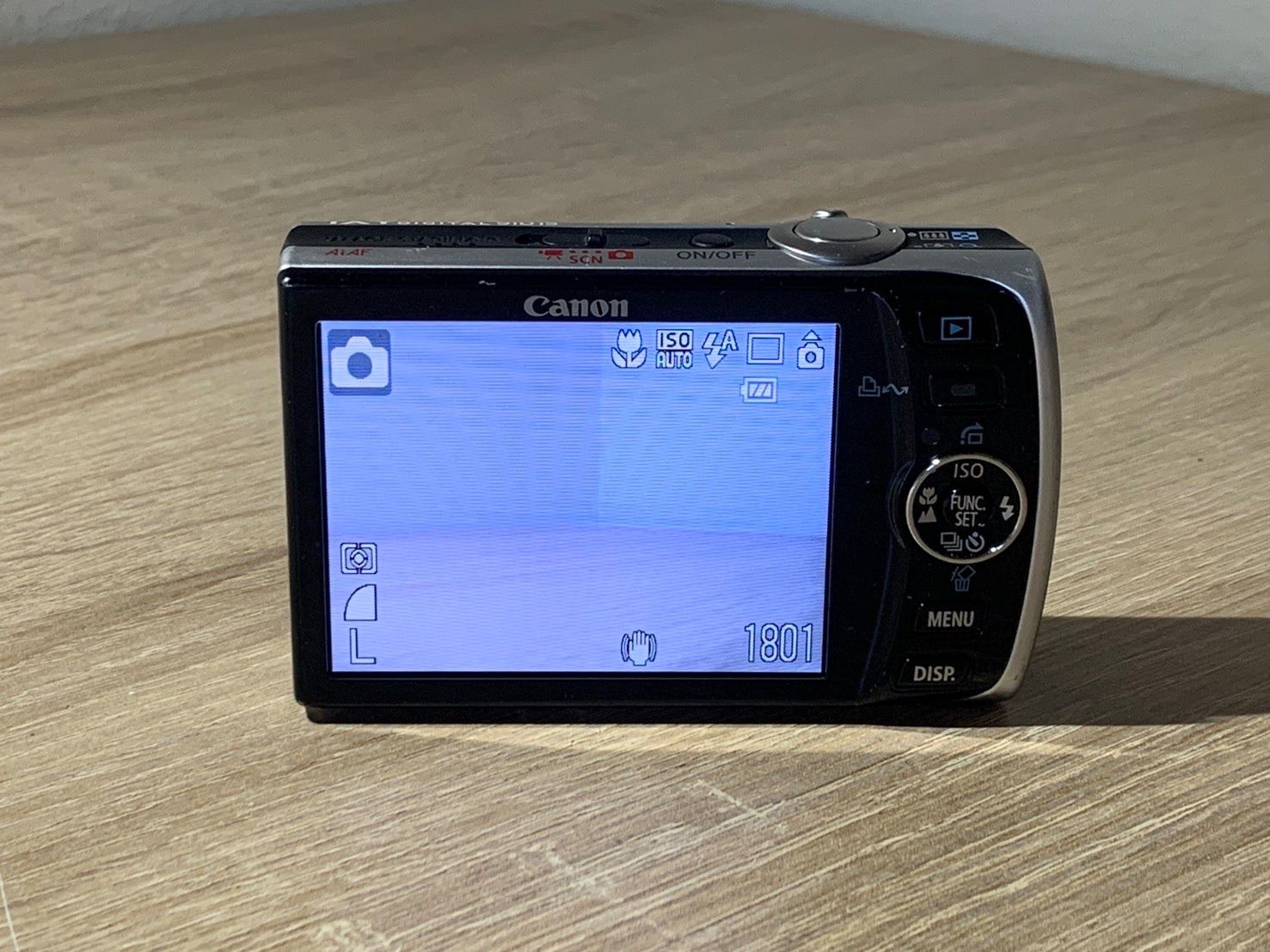 0506 Canon IXY DIGITAL 910 IS シルバー デジカメ 動作確認済み 【ネ