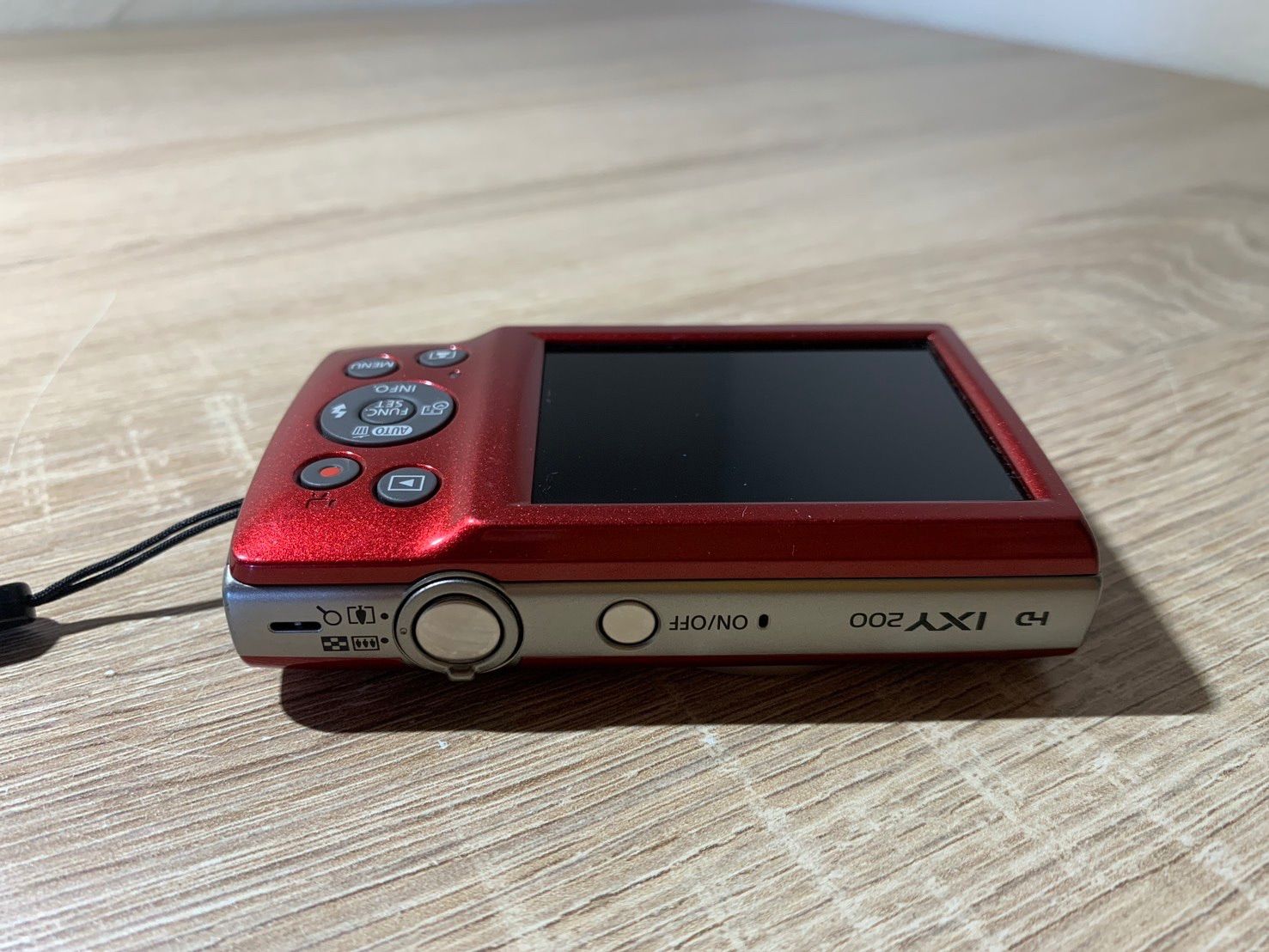 0505 Canon IXY 200 レッド デジカメ 動作確認済み 美品【ネ】 - メルカリ