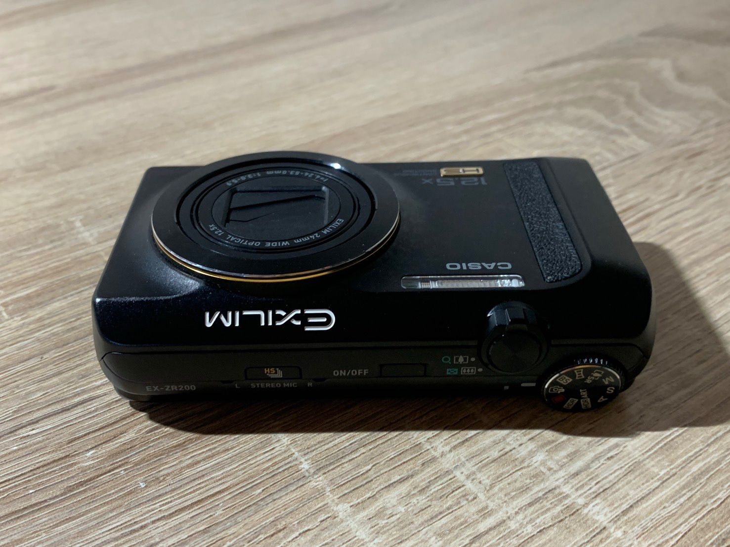 CASIO EXILIM EX-ZR200 ジャンク 【公式通販】