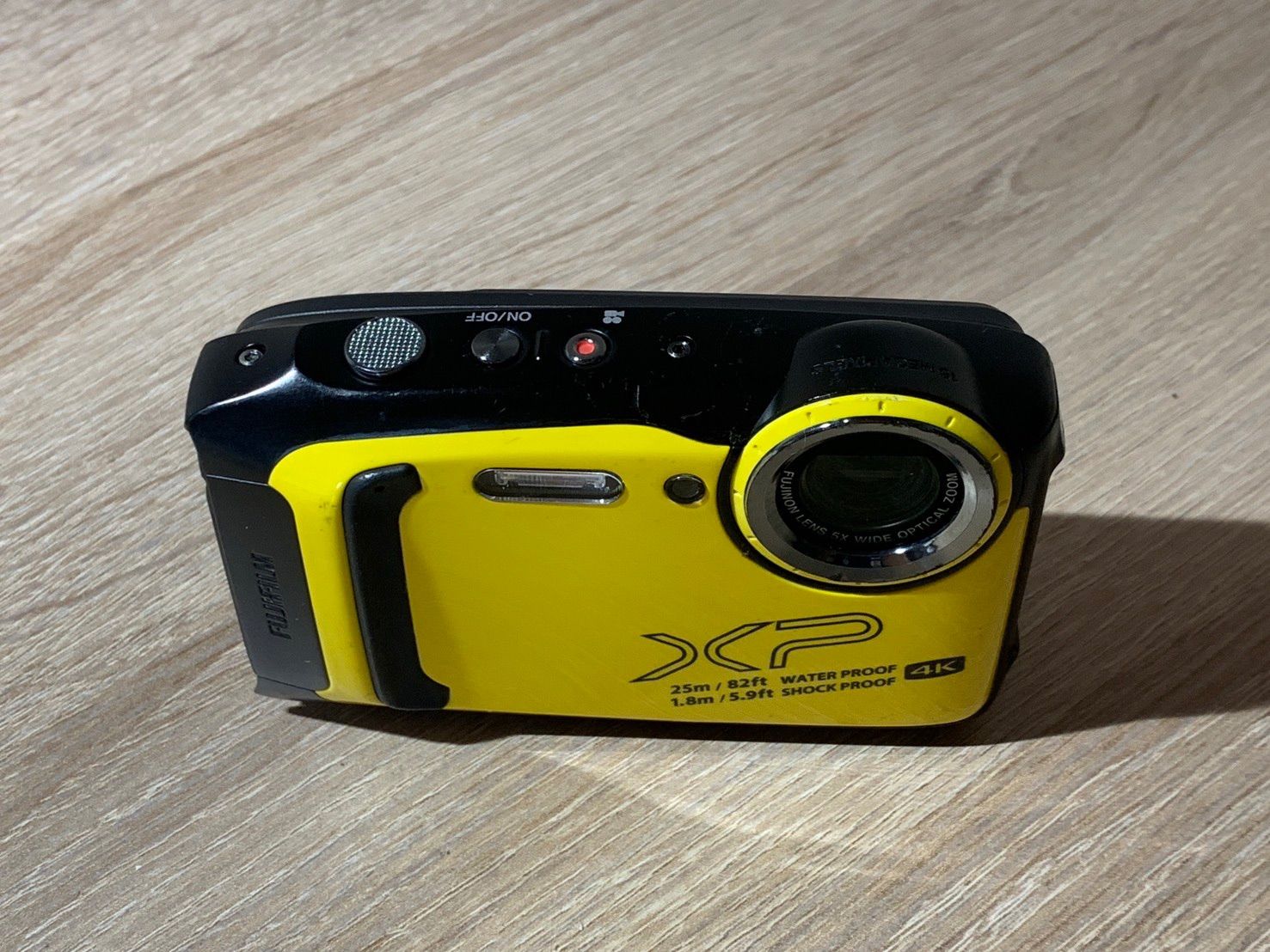 0580 FUJIFILM FINEPIX XP140 イエロー デジカメ 動作確認済み 【コ