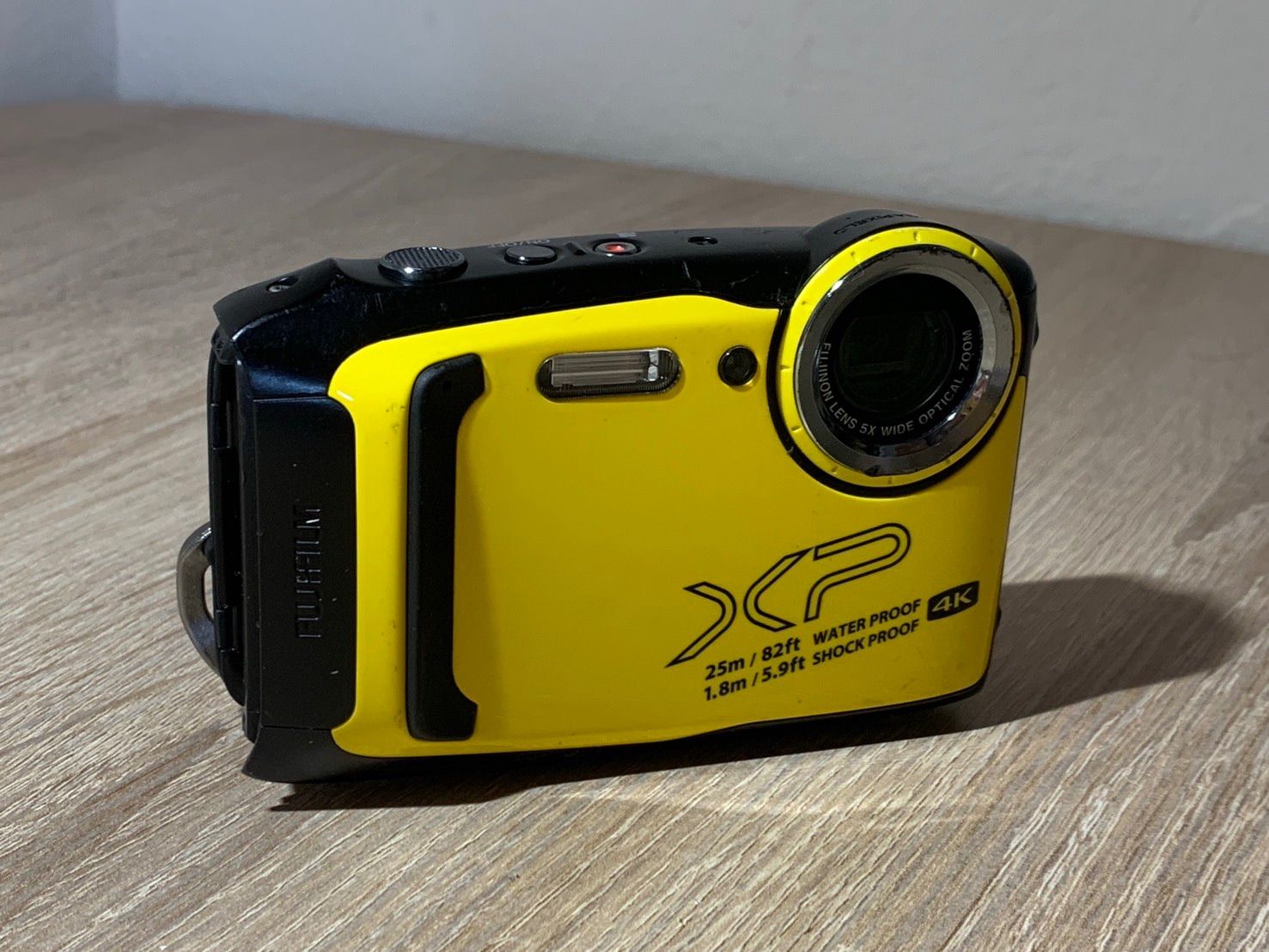0580 FUJIFILM FINEPIX XP140 イエロー デジカメ 動作確認済み 【コ