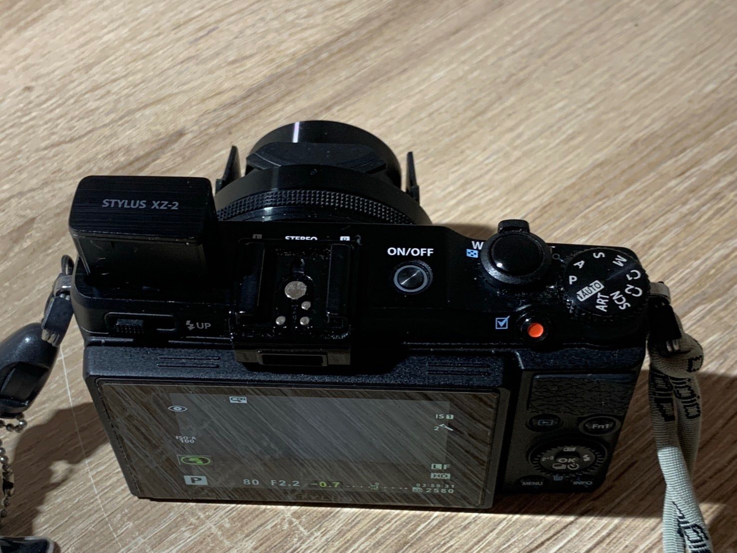 0232 OLYMPUS STYLUS XZ-2 ブラック デジカメ 動作確認済み 【コ
